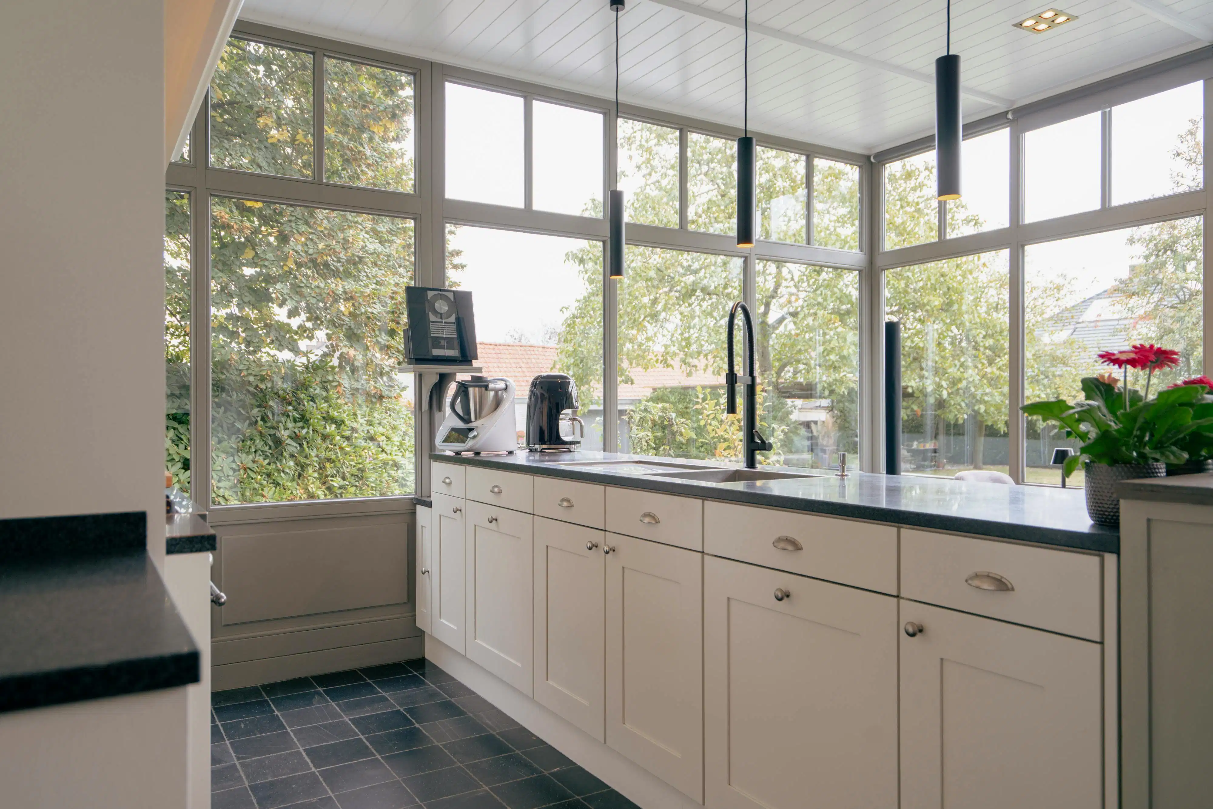 Prachtig art-deco huis op zeer gunstige ligging te Waregem foto 18
