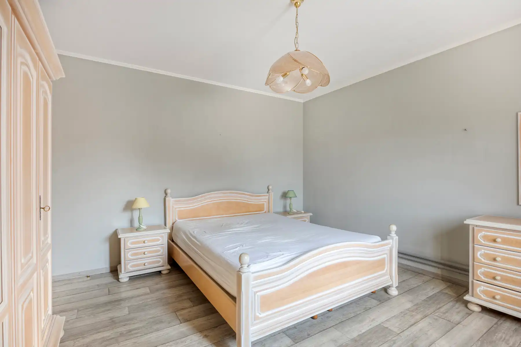 Halfvrijstaande woning met 3 slaapkamers foto 18