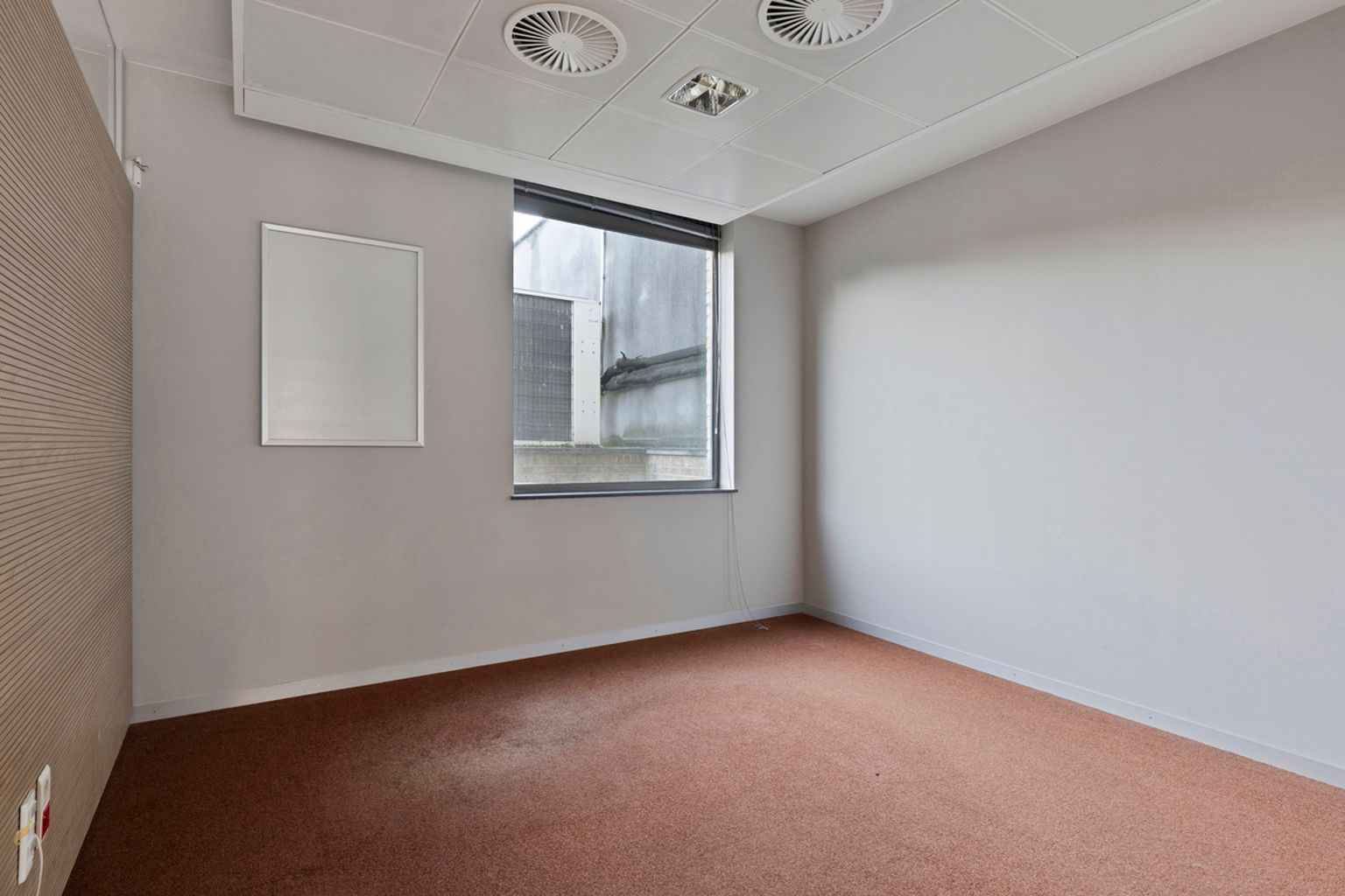 Uitstekend onderhouden gebouw voor gemengd gebruik foto 7