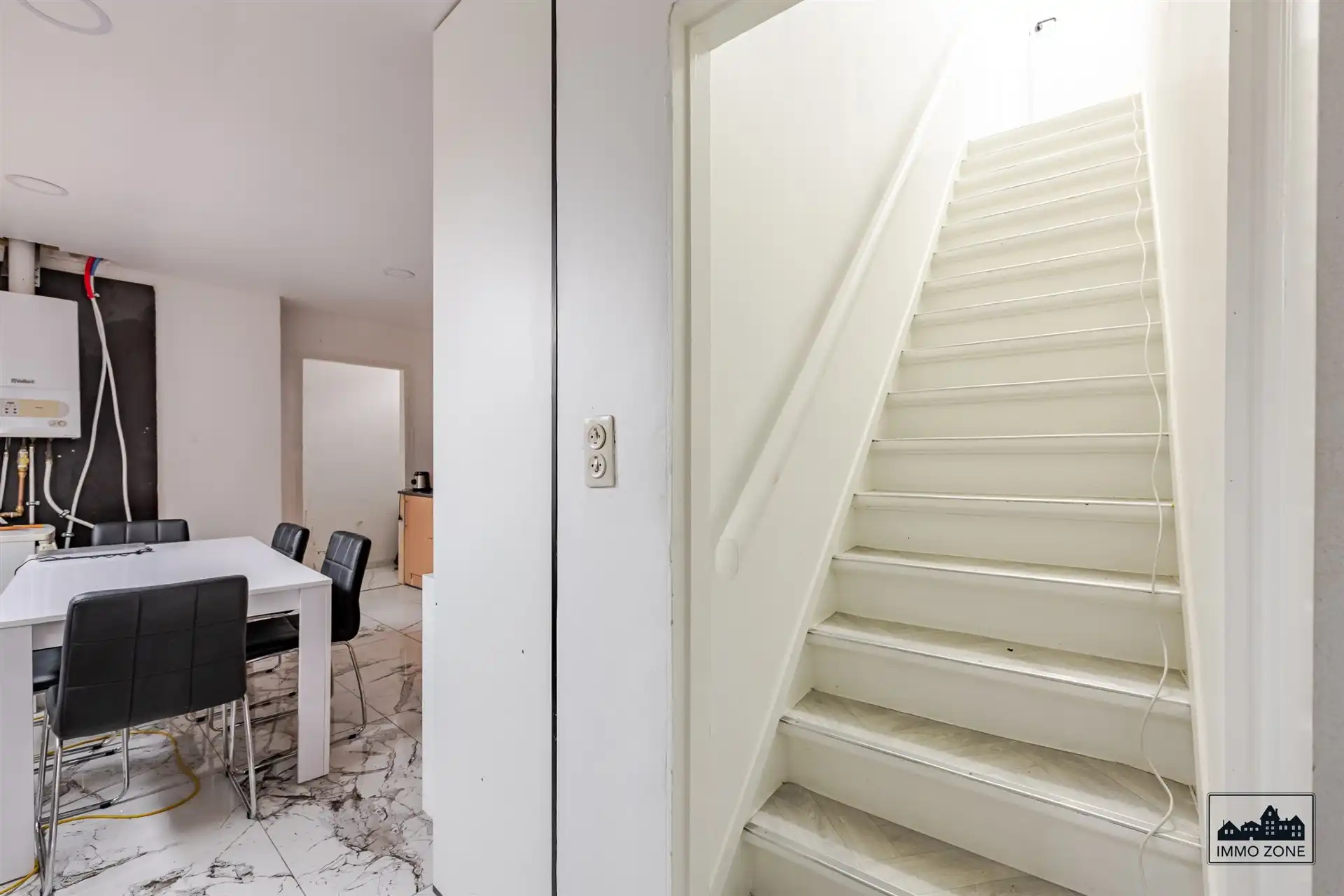 Ruime 4-Slaapkamerwoning in Temse. foto 5