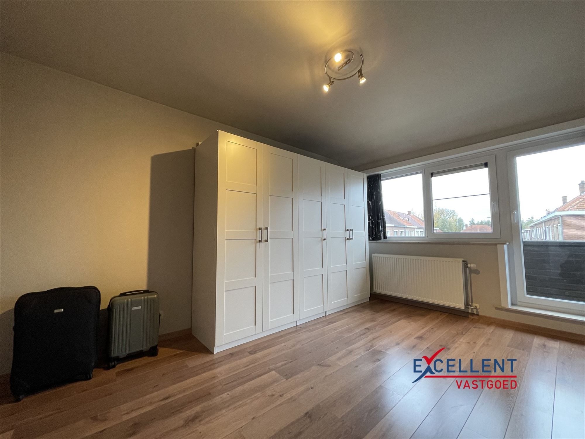 Rustig gelegen halfopen woning te huur met 3 slaapkamers foto 8