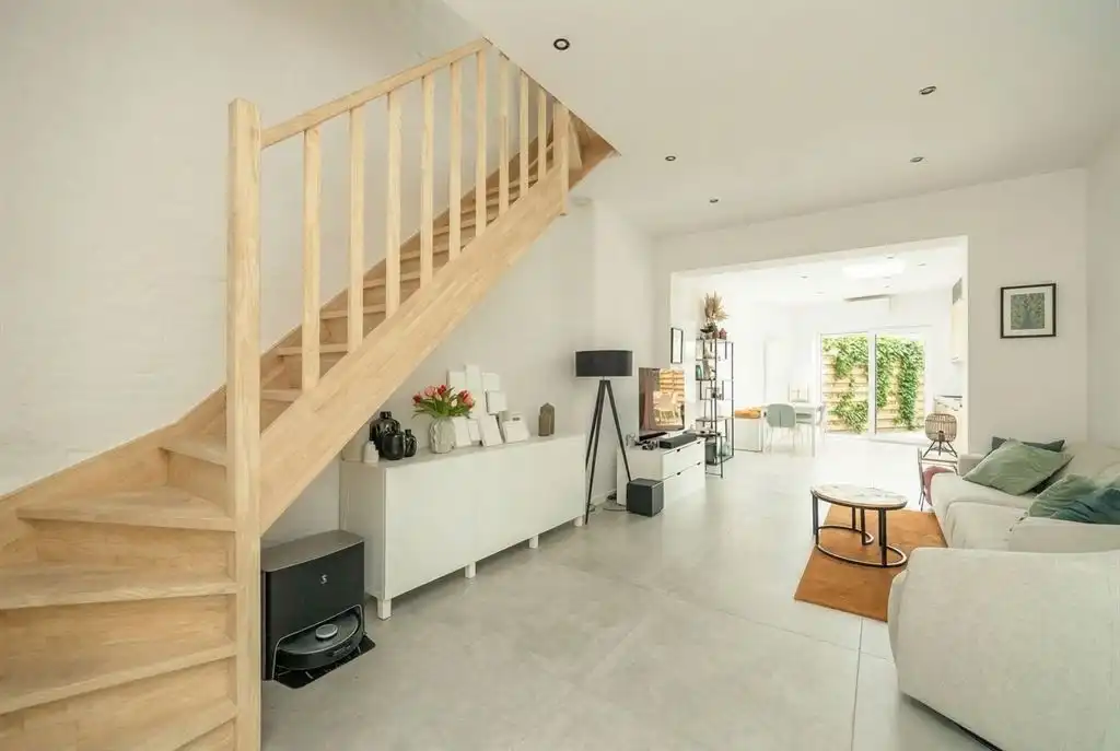 Volledig gerenoveerder woning vlakbij centrum Lier foto {{pictureIndex}}