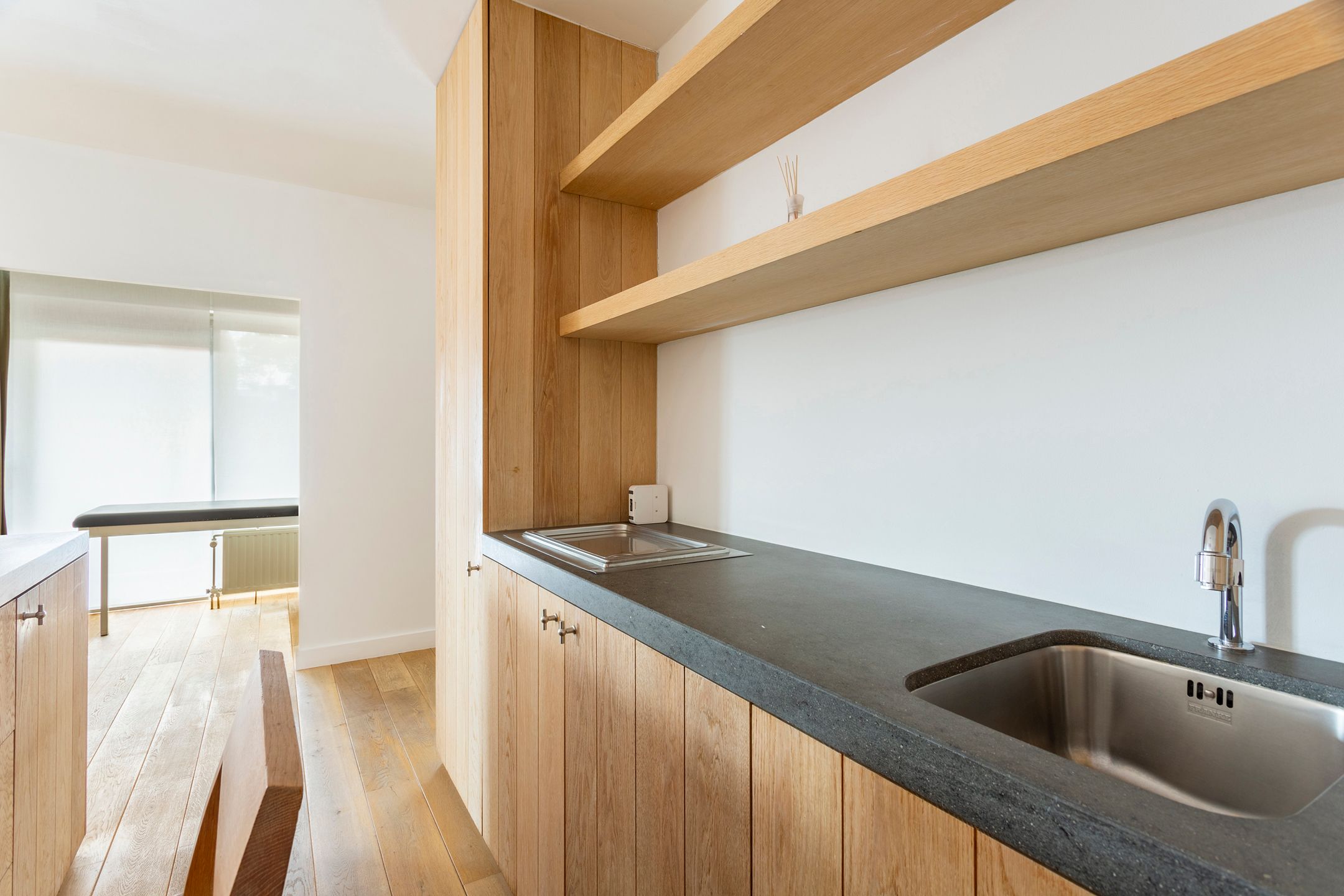 licht appartement van ca 153 m² met 2 terrassen en garage foto 15