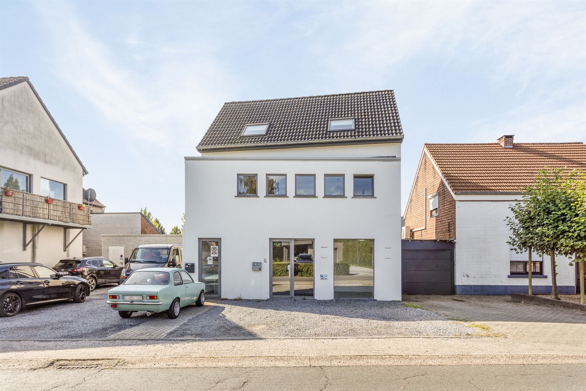 2 duplex-appartementen en 2 handelspanden in het centrum  foto 4