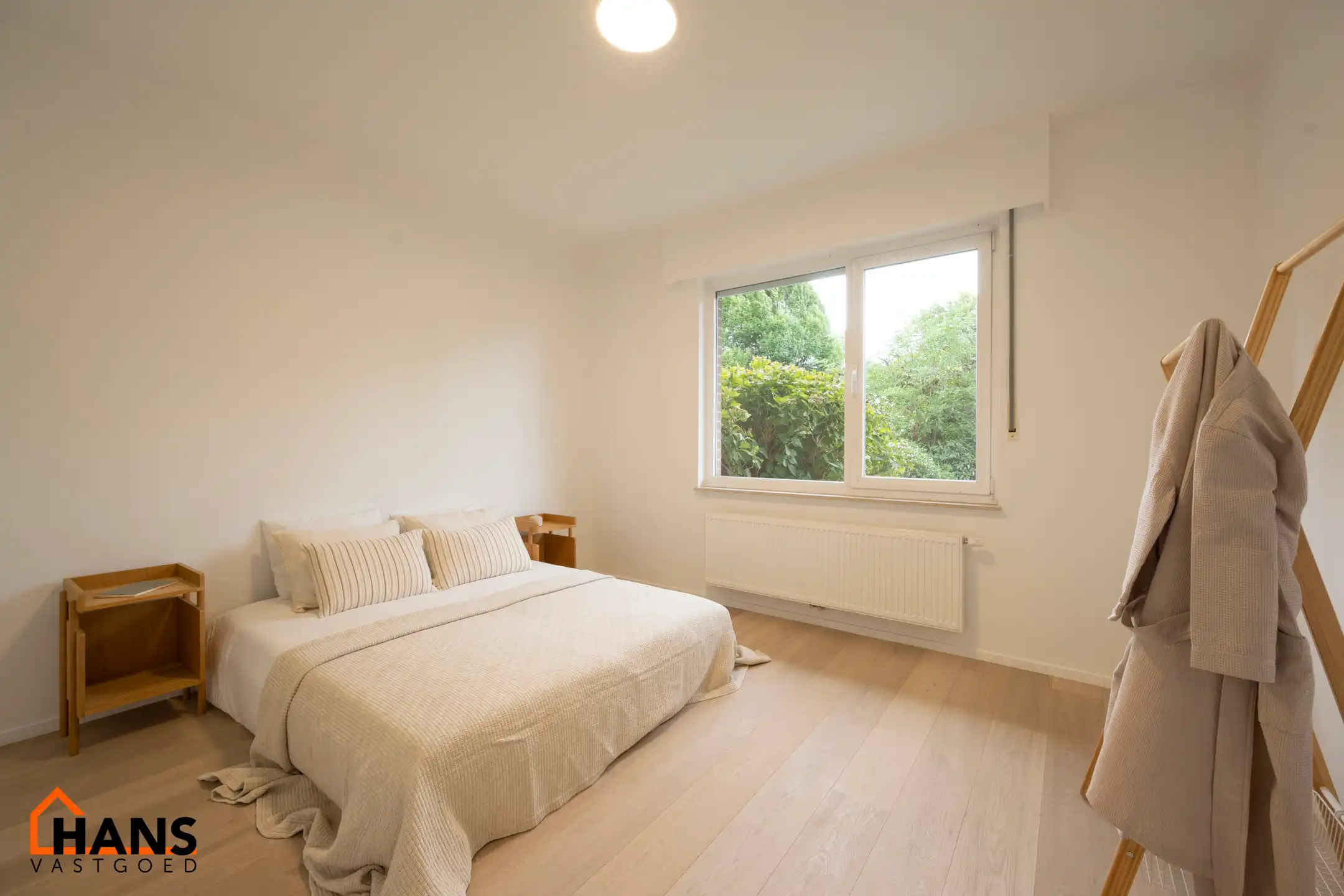 Gerenoveerd gelijkvloers appartement. foto 11