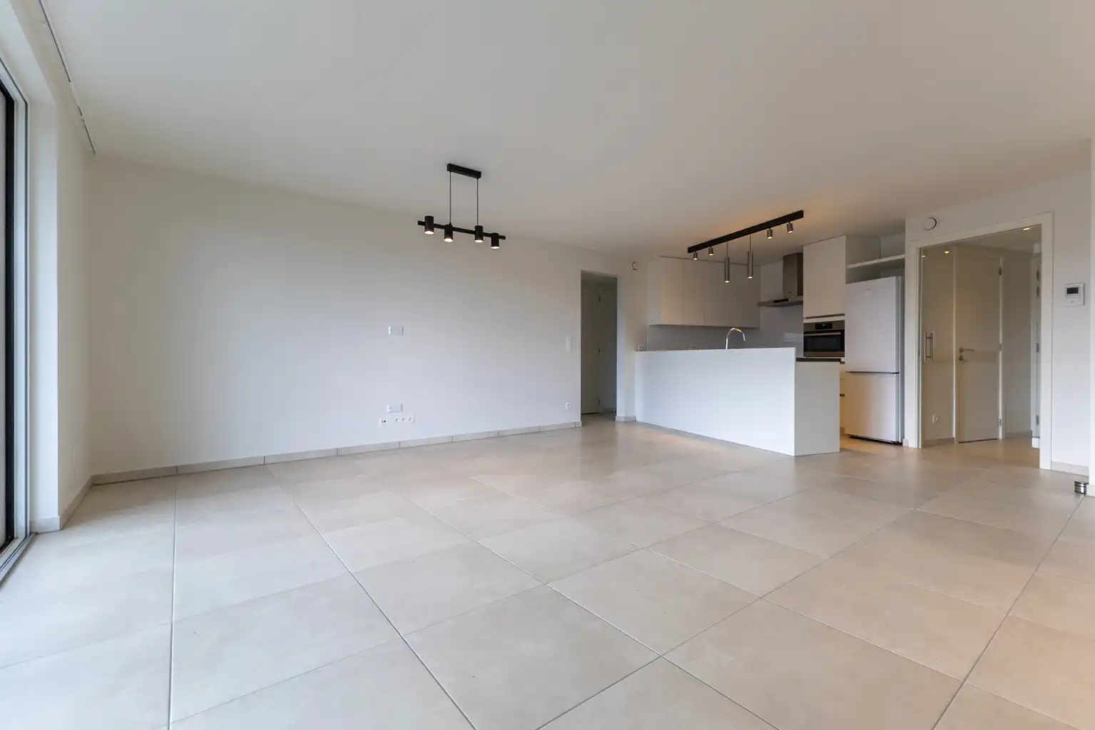 Nieuwbouwappartement met 2 slpks, bureau, kelder en terras foto 5