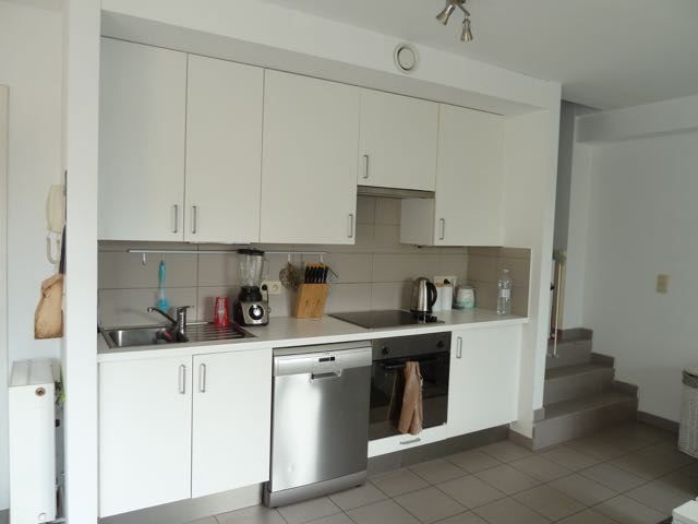 Gezellig duplexappartement met terras, 2 slaapkamers, kelderberging en parking. foto 5