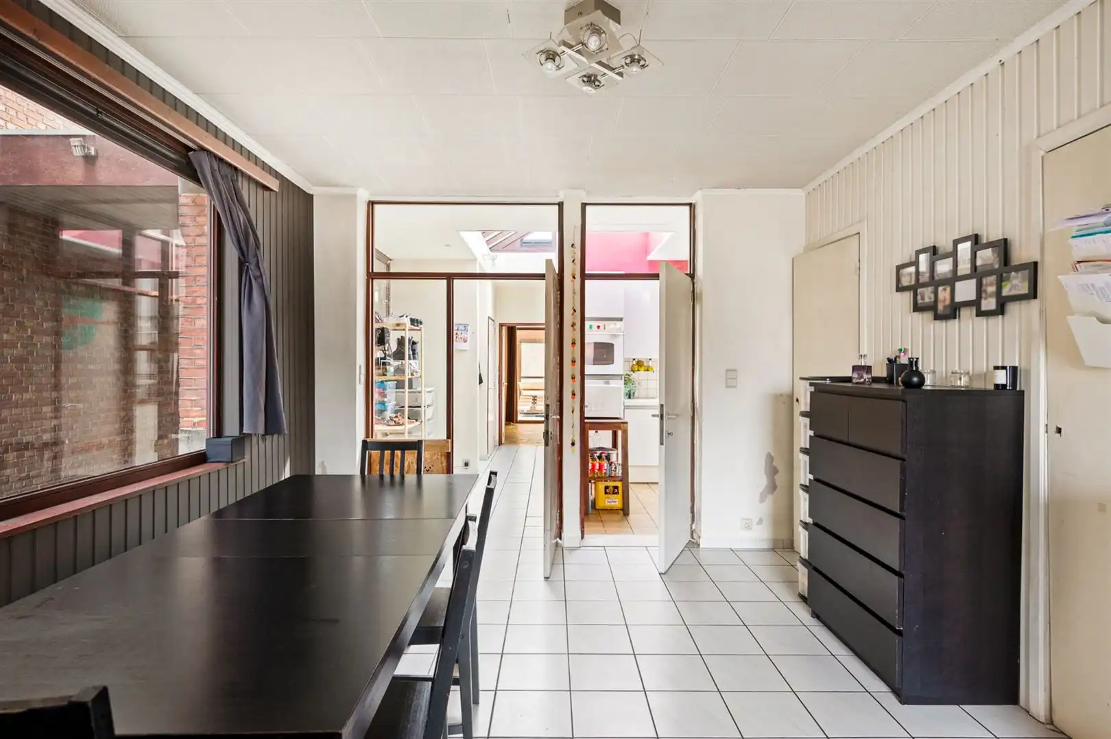 Te renoveren halfopen woning met grote tuin foto 7