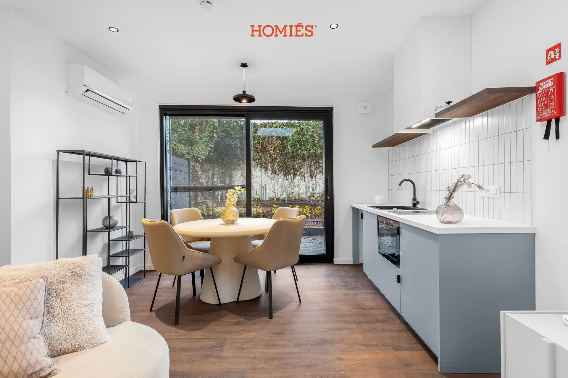 High-end studio (Label A) met privatief terras foto 6