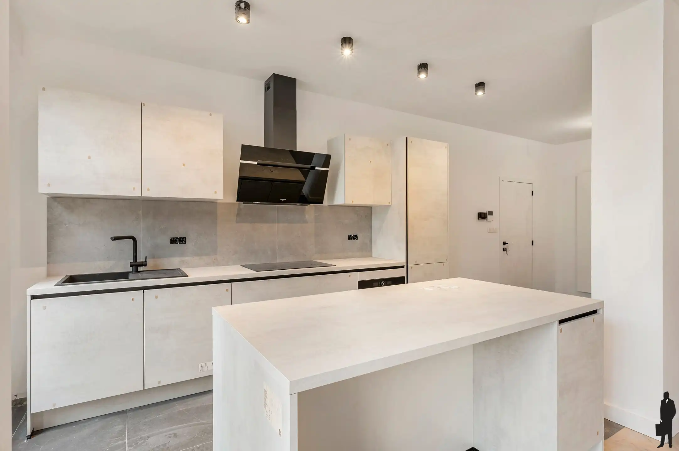 Prachtig gerenoveerd appartement (149 m²) met 2+ slk’s en zonnig terras nabij centrum Mechelen. foto 6