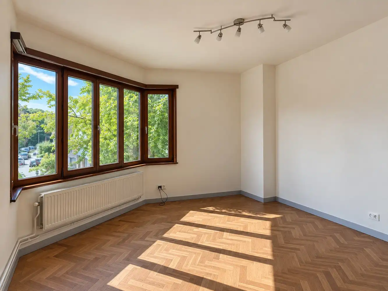 Ruim 2-slaapkamerappartement met extra bureauruimte foto 10