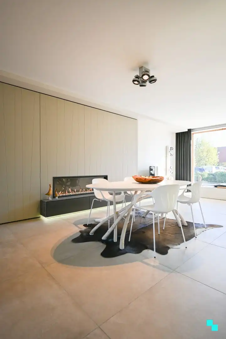 Piekfijn afgewerkte handelsruimte te Kachtem foto 5