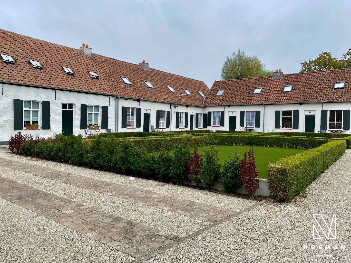 Unieke woning te huur in erfgoedsite in Kortrijk foto {{pictureIndex}}