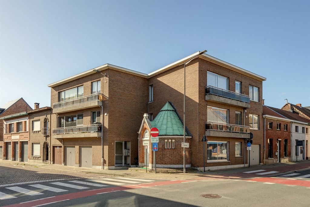 Instapklaar appartement met loftallures foto 15