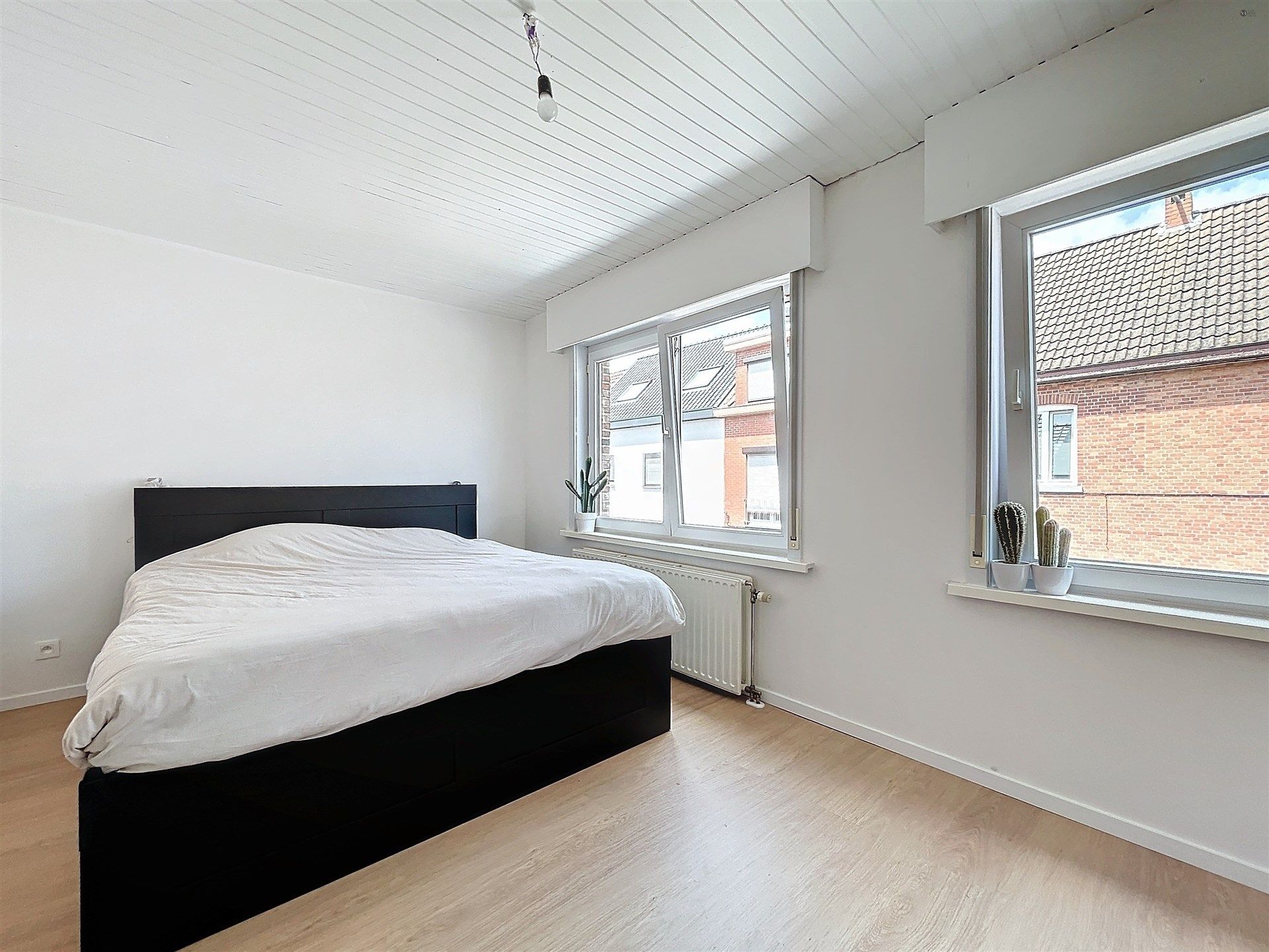 Instapklare woning met 3 slaapkamers en  leuke tuin op 310m² foto 10