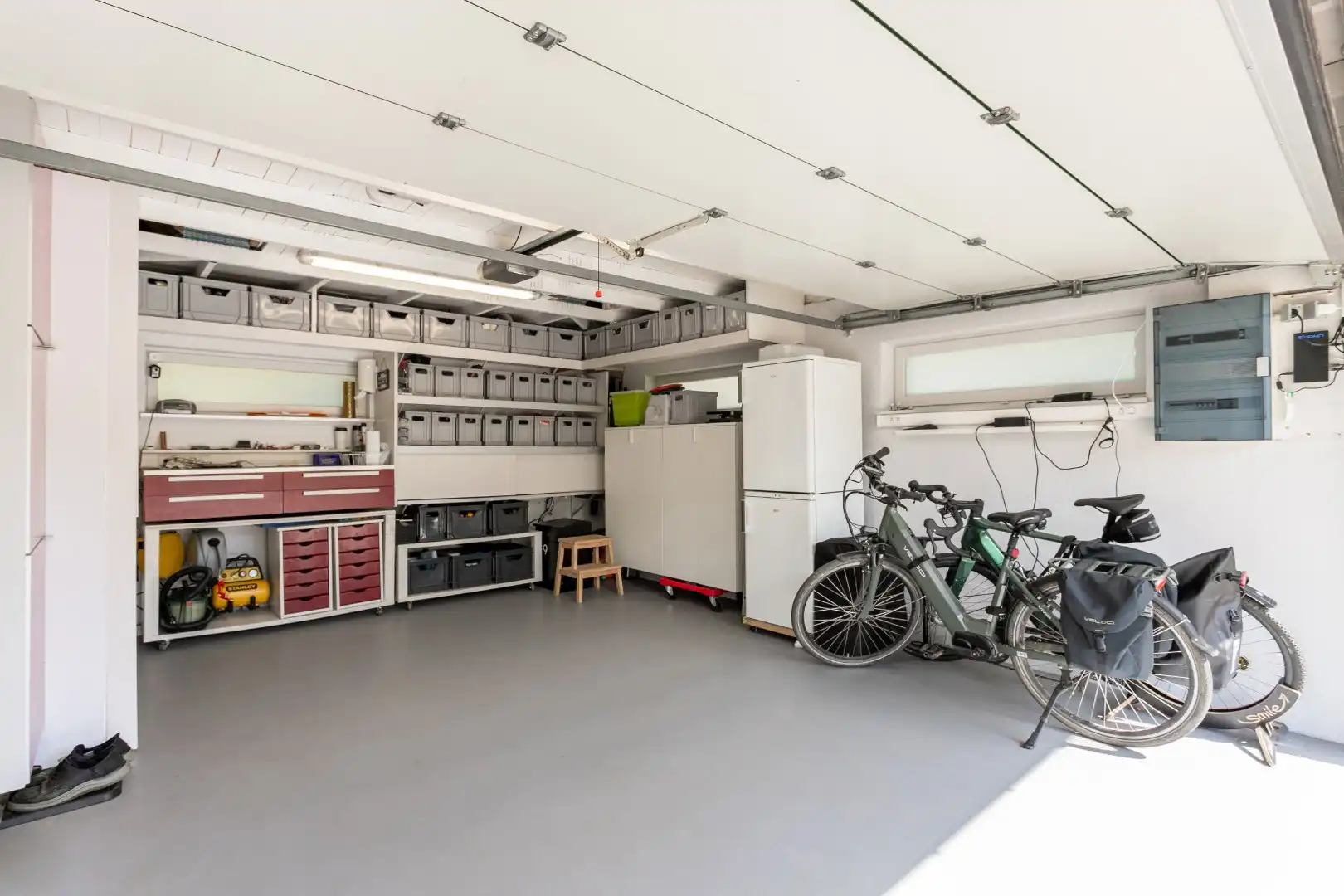 Instapklare villa met 3 slaapkamers, bureau, dubbele garage en verzorgde buitenruimte in Halle foto 22