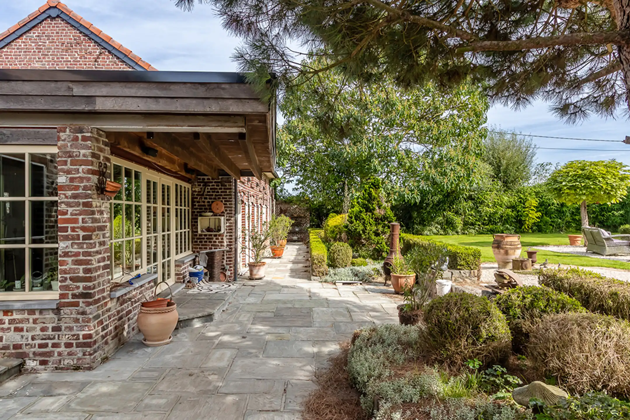 Gerestaureerde vierkantshoeve met B&B op 80 are grond foto 36