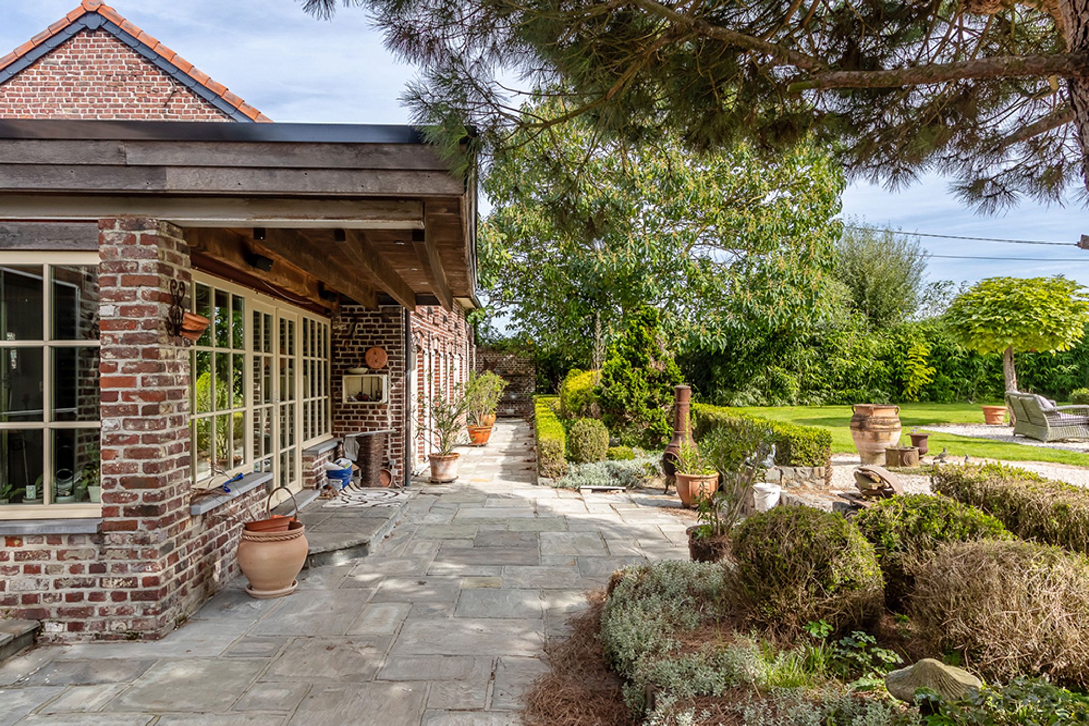 Gerestaureerde vierkantshoeve met B&B op 80 are grond foto 36