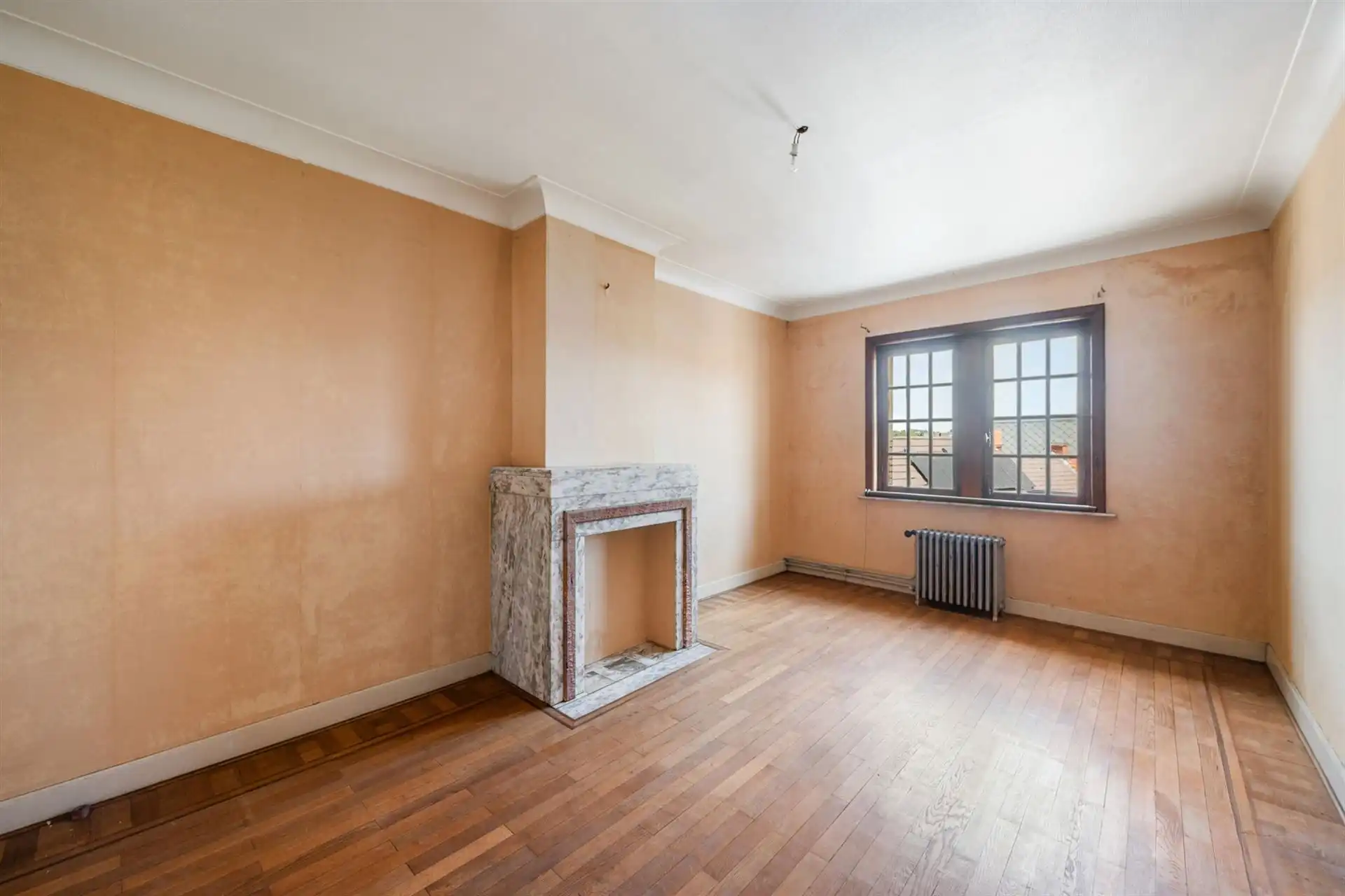 Ruime herenwoning met garage en 8 slk! foto 18
