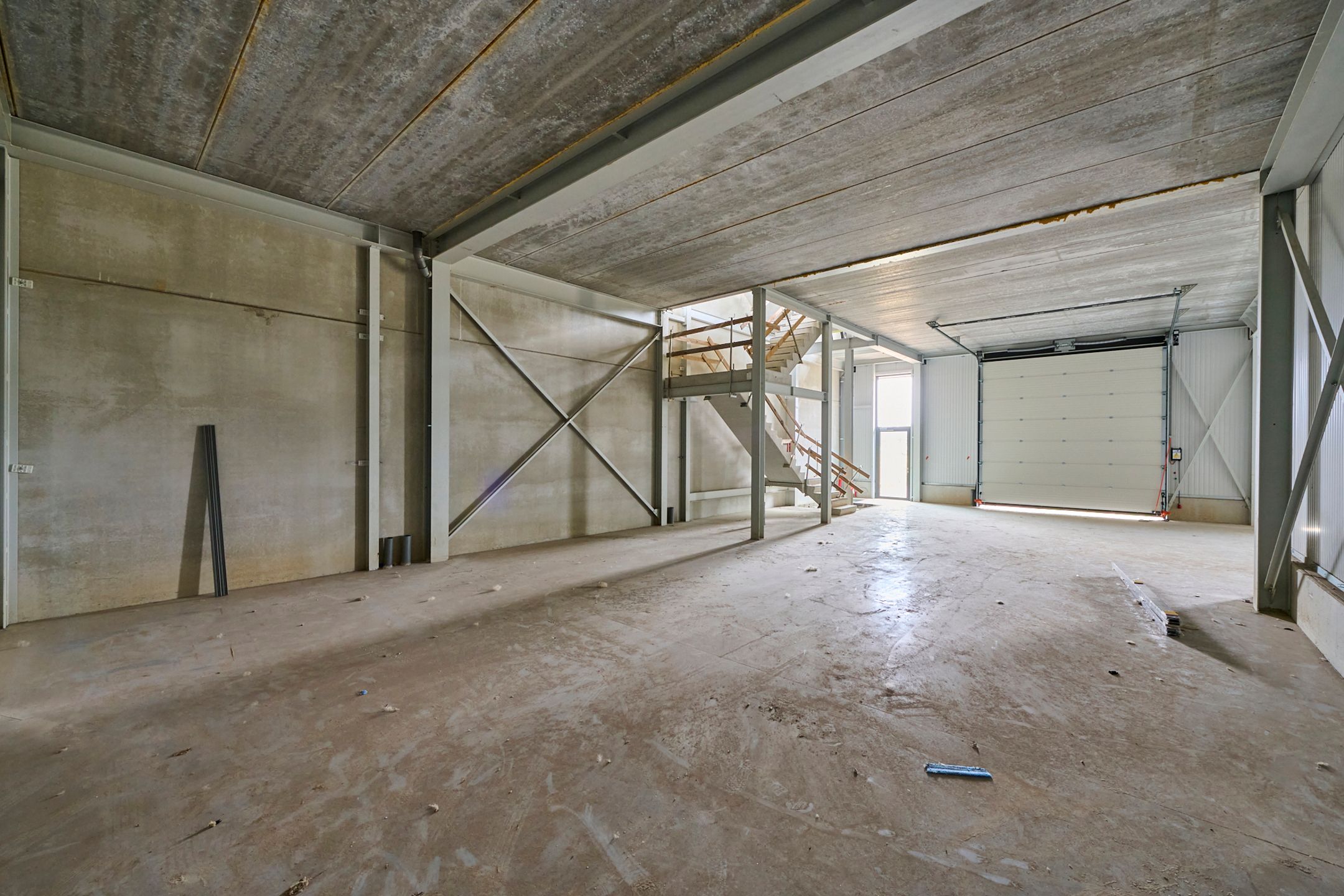 TE KOOP GENK: KMO-unit | kantoren | woonst - Kompellaan foto 9