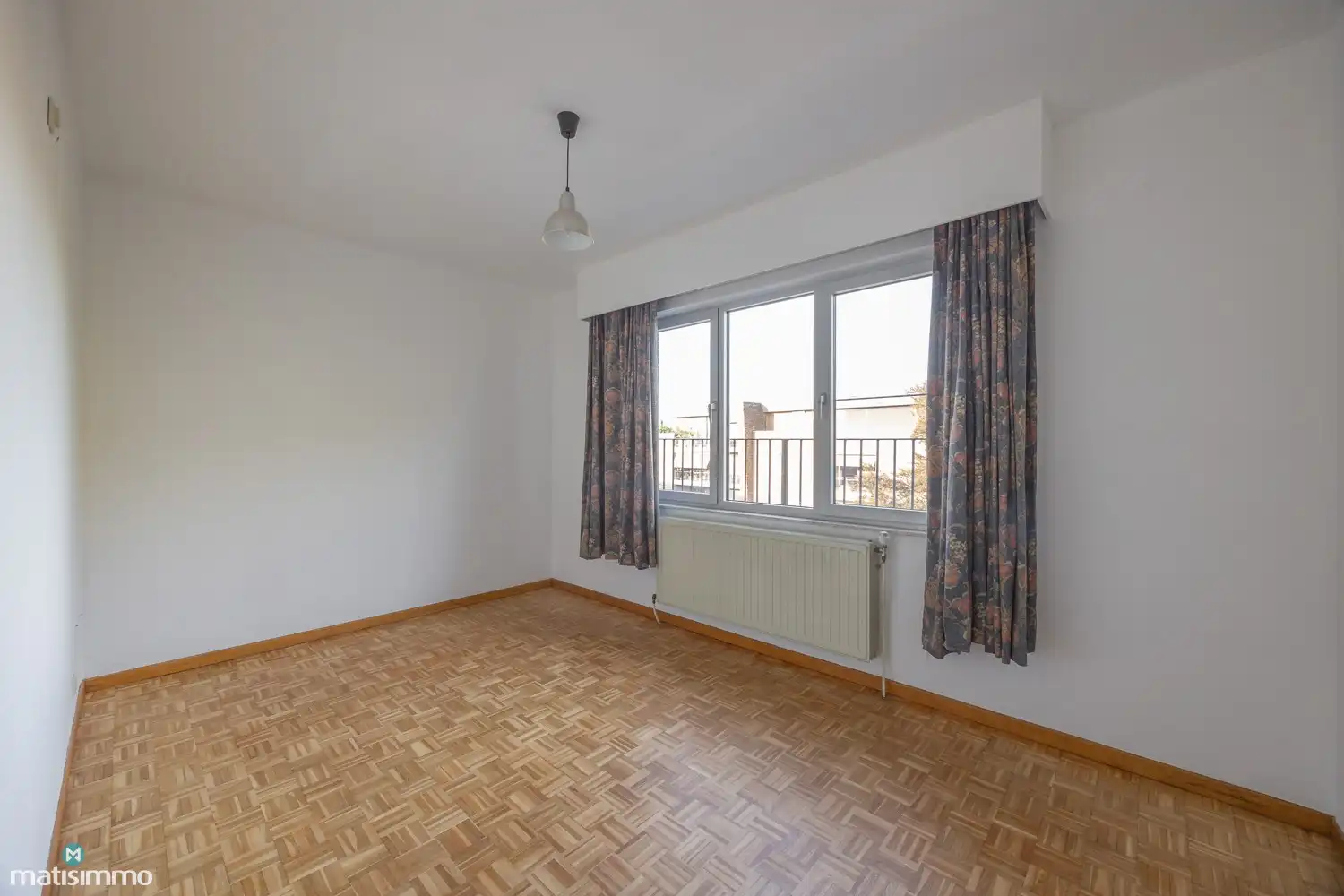 VERZORGD APPARTEMENT MET 2 SLAAPKAMERS, TERRAS EN AUTOSTAANPLAATS NABIJ HET CENTRUM VAN BILZEN foto 14