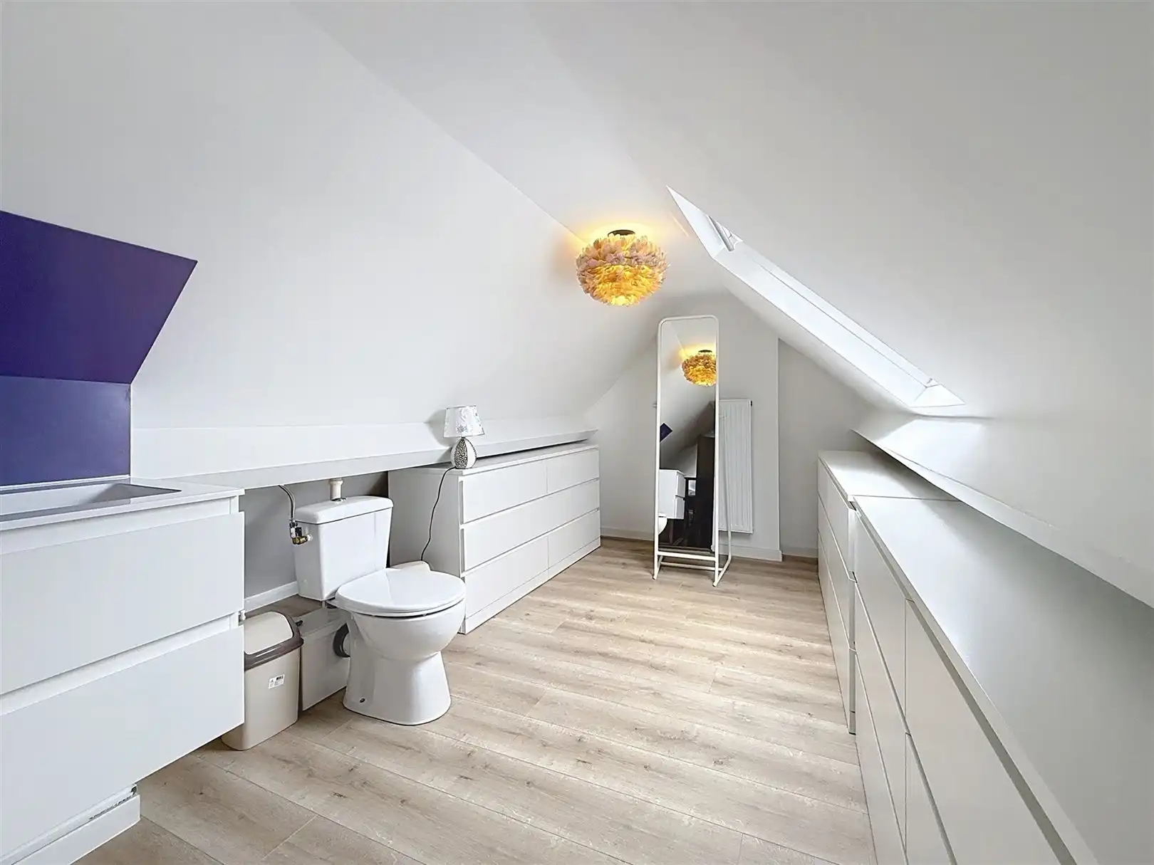 Ruime gerenoveerde woning, 5 slpks, 2 bdks, tuin, 11a 11ca  foto 28