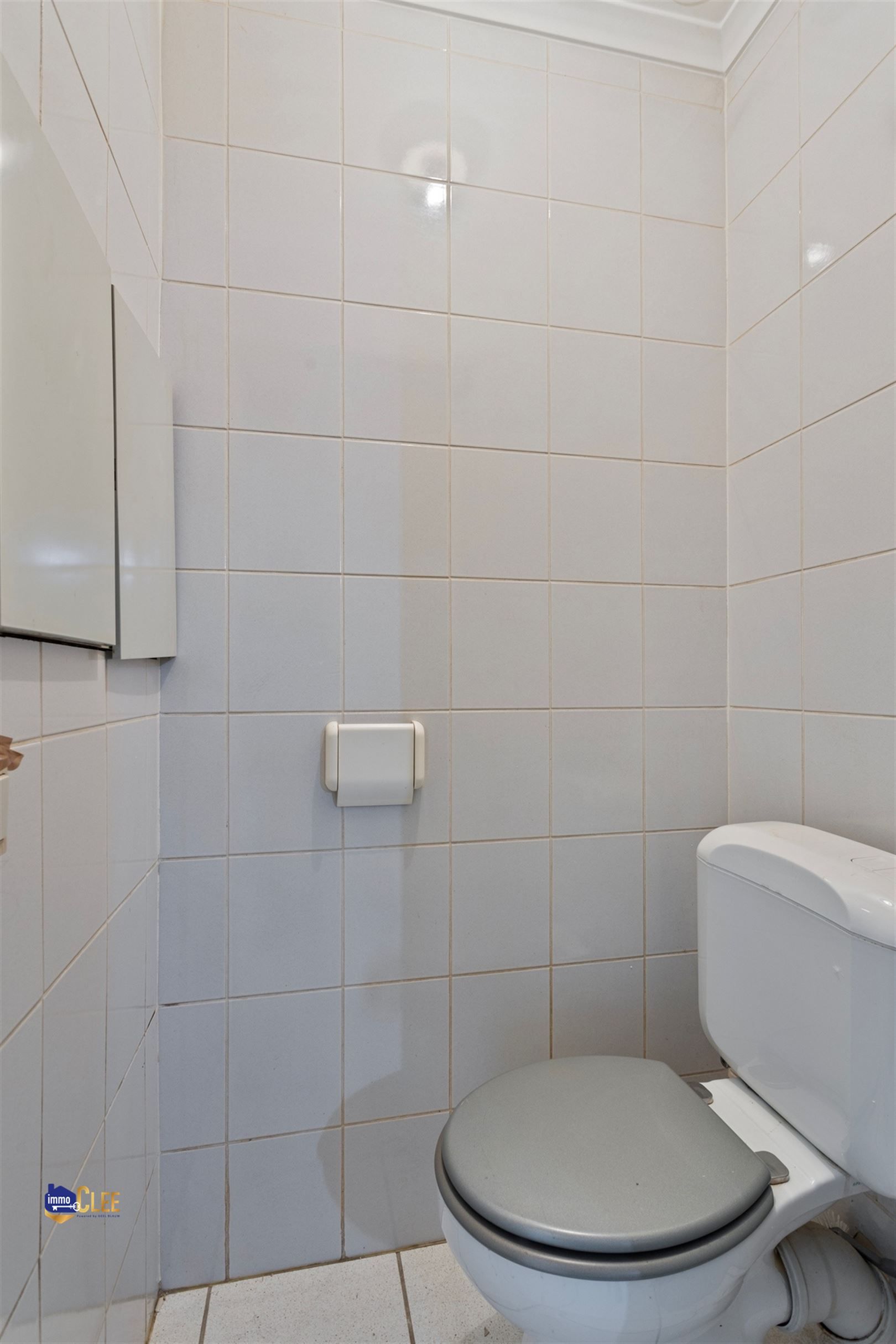 Opbrengsteigendom met 4 appartementen en zeer ruime garage te Landen foto 12