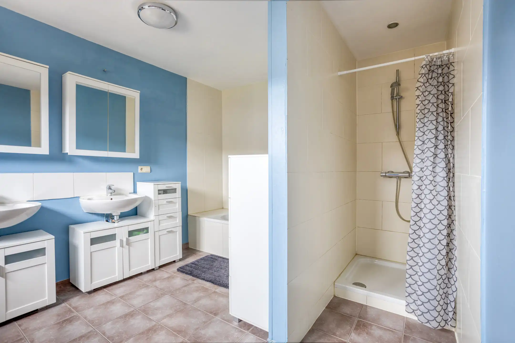 Ruime, energiezuinige woning met 6 slaapkamers & 2 badkamers foto 18