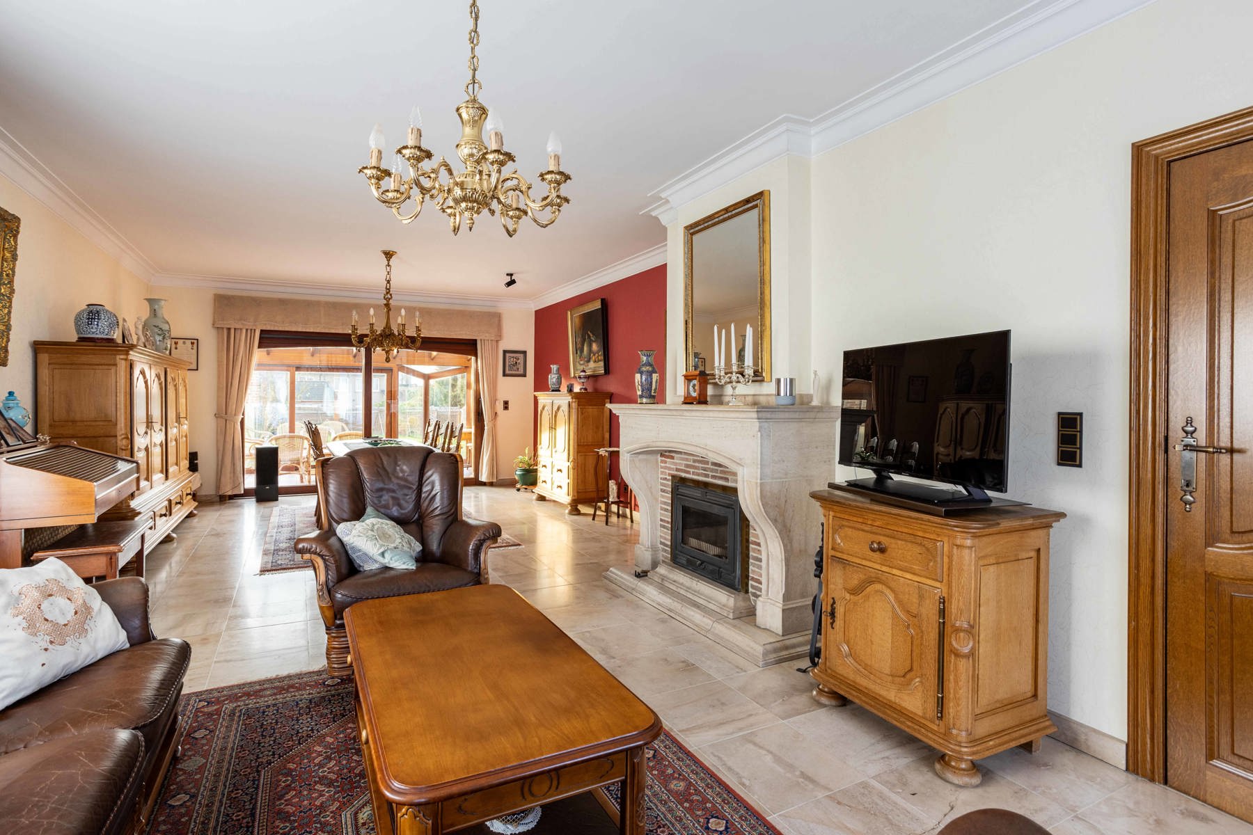 Solide open bebouwing op gunstige ligging. foto 6