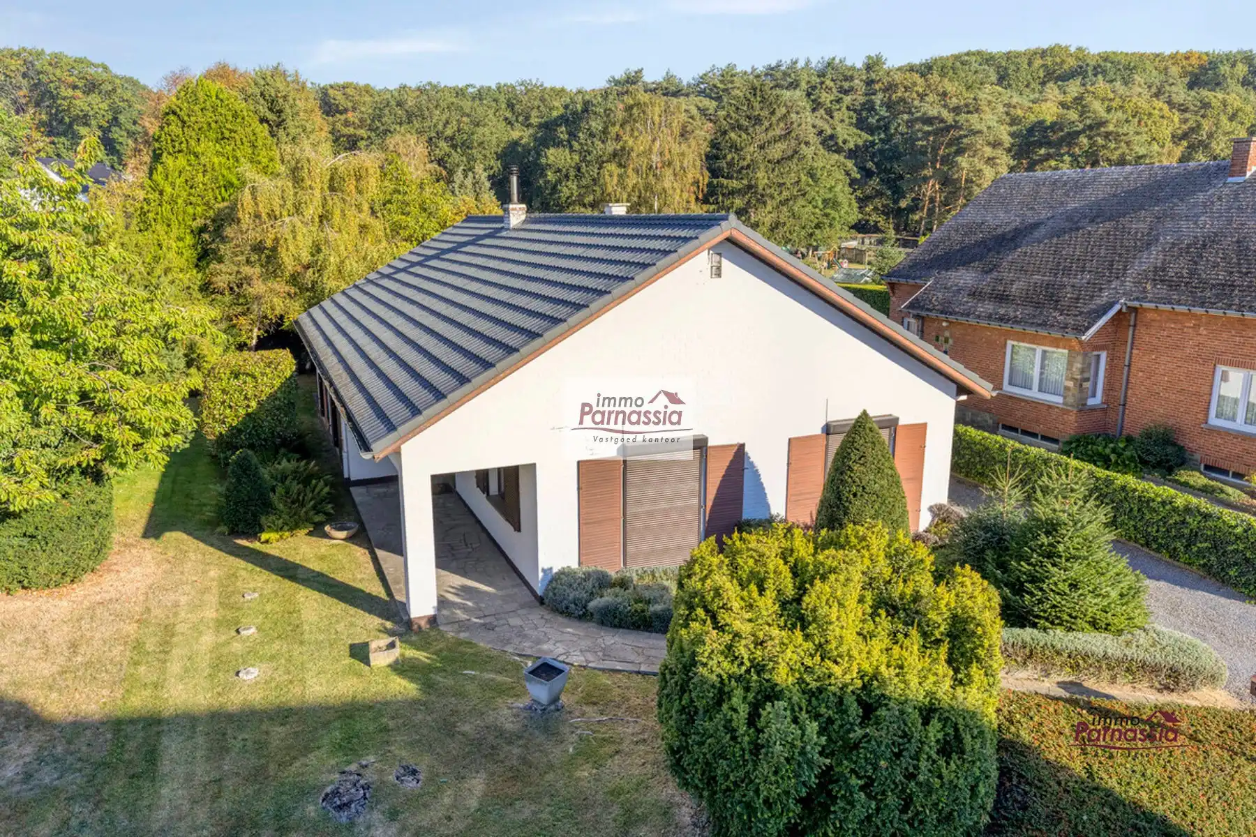 Hoofdfoto van de publicatie: Bungalow te koop