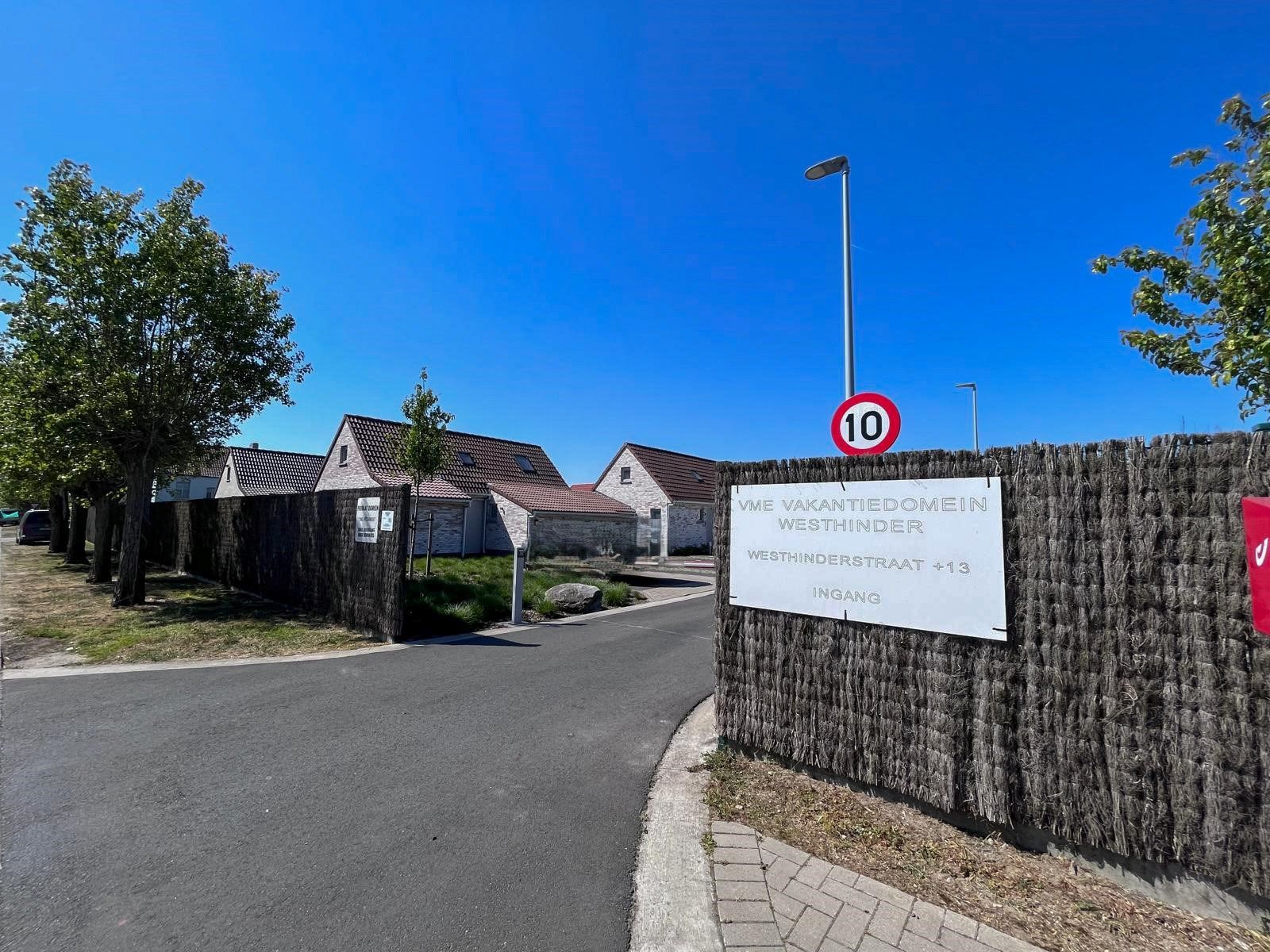 Vakantiewoning met zuid gerichte tuin op wandelafstand van de beschermde duinen  foto 18