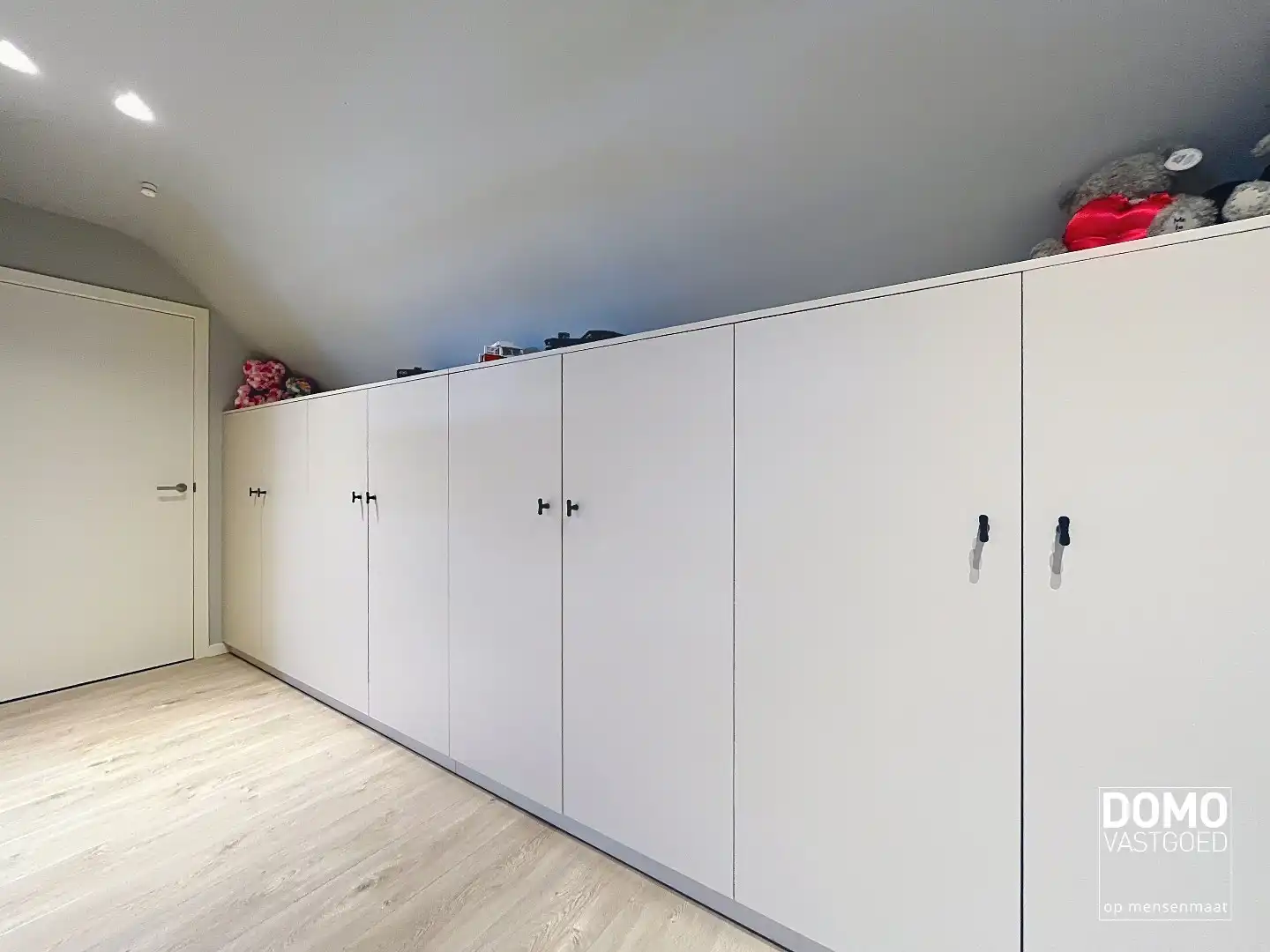 MODERNE WONING IN ALKEN MET TUIN, GARAGE, 4 SLAAPKAMERS EN 2 BADKAMERS foto 12