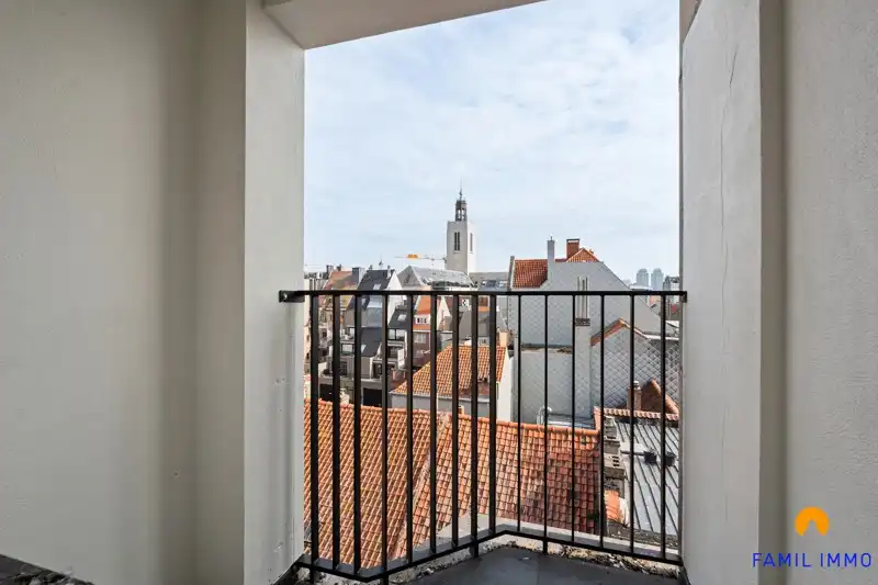 Penthouse met 3 slaapkamers en zijdelings zeezicht op de 6de verdieping in Oostende foto 7