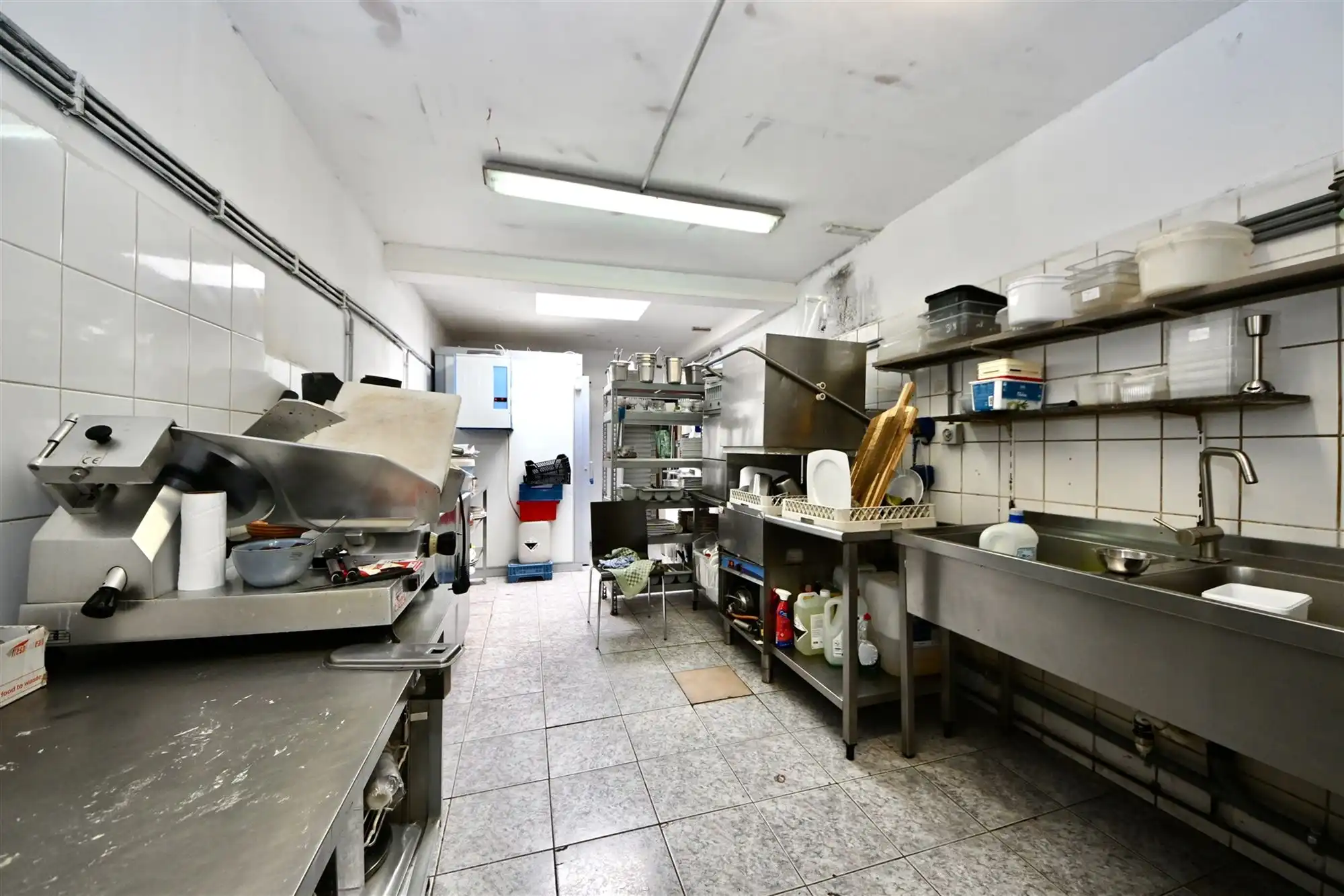 Handelspand met restaurant en appartement foto 18