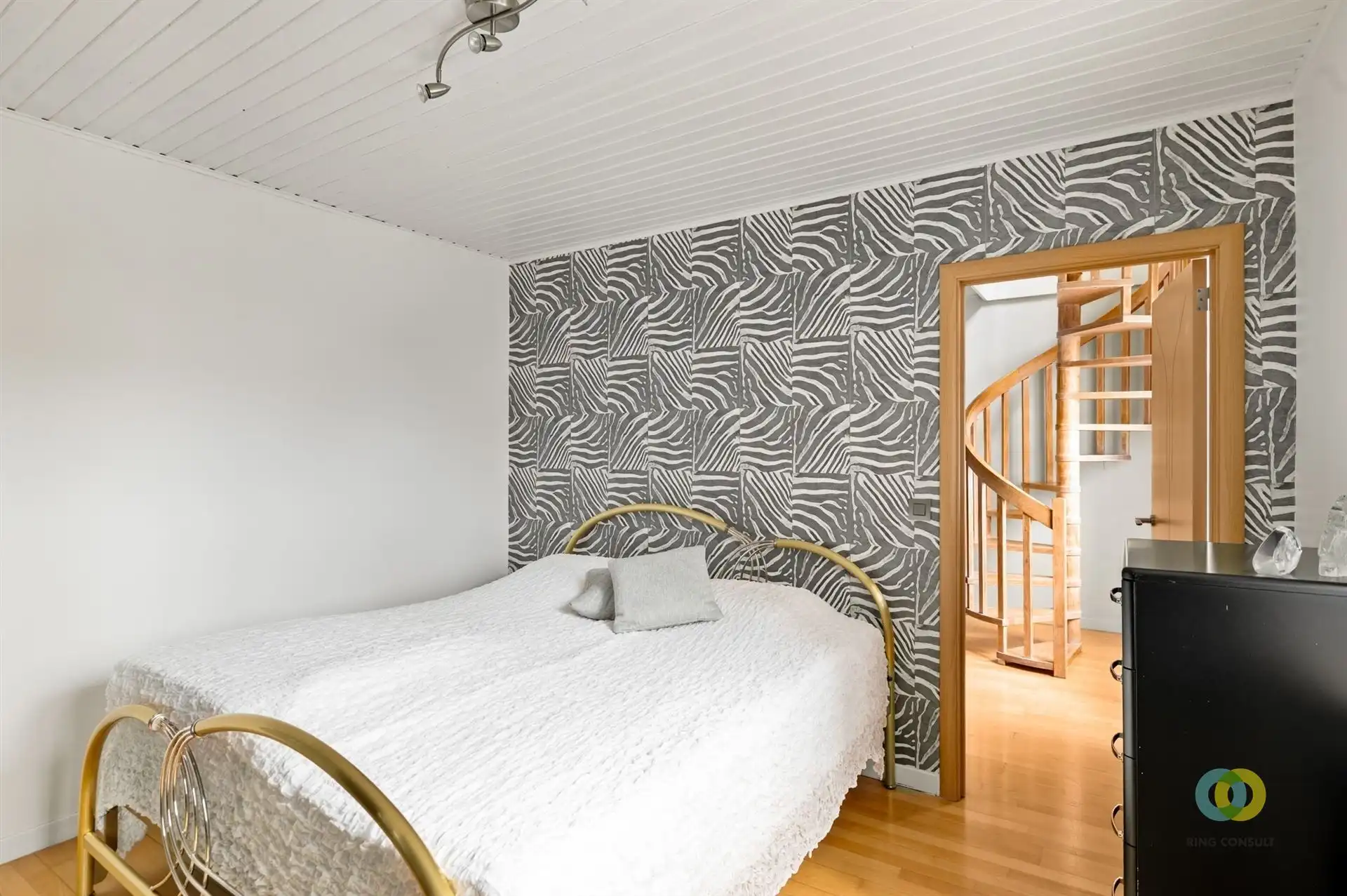 Appartementsgebouw foto 7