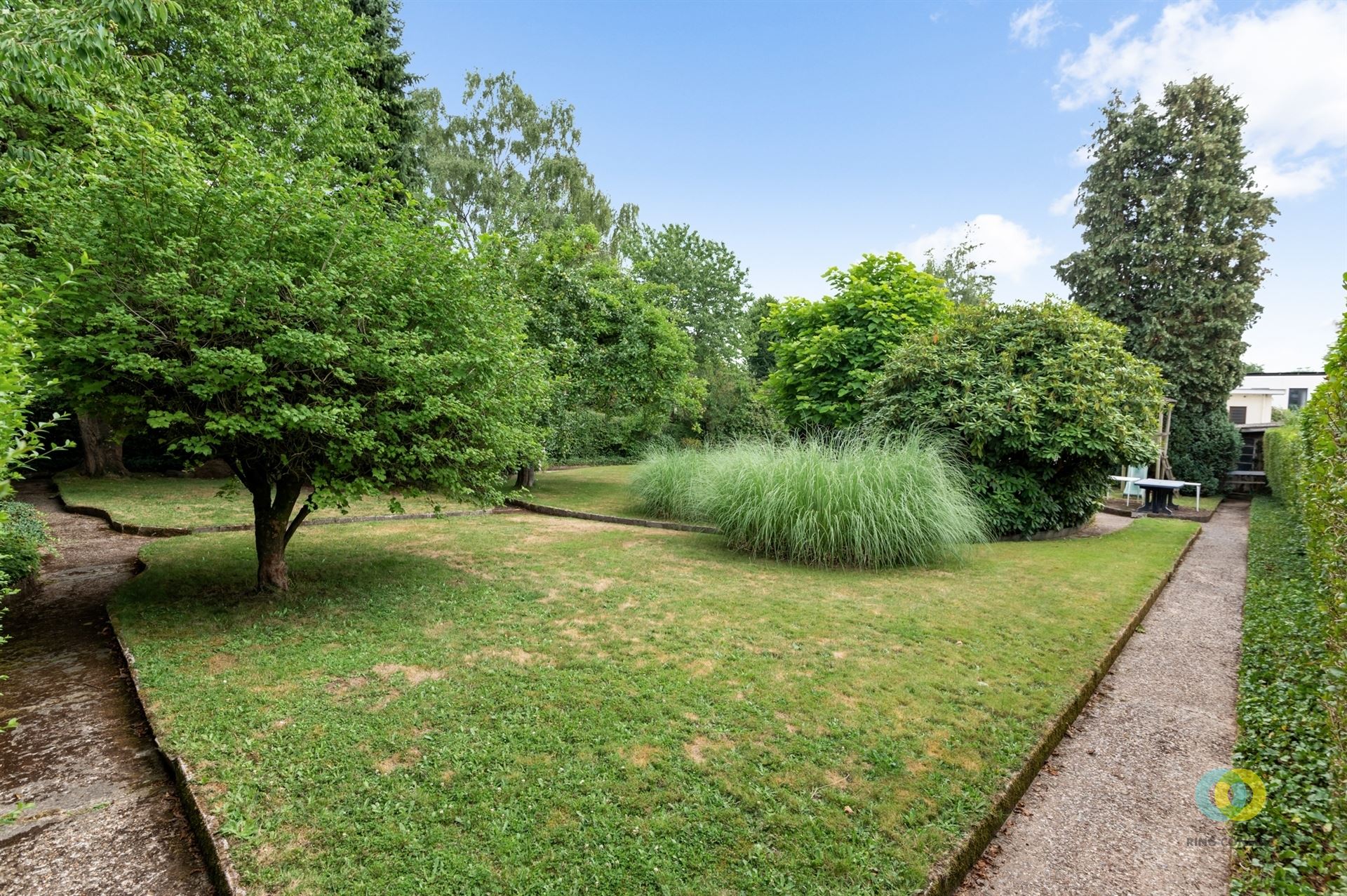 Karaktervolle villa op mooi perceel foto 23