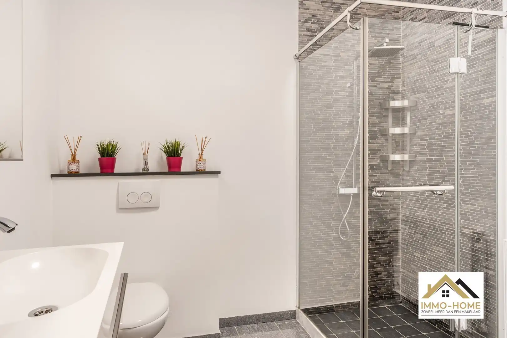 Instapklare woning met 4 slaapkamers EN groot atelier! foto 12