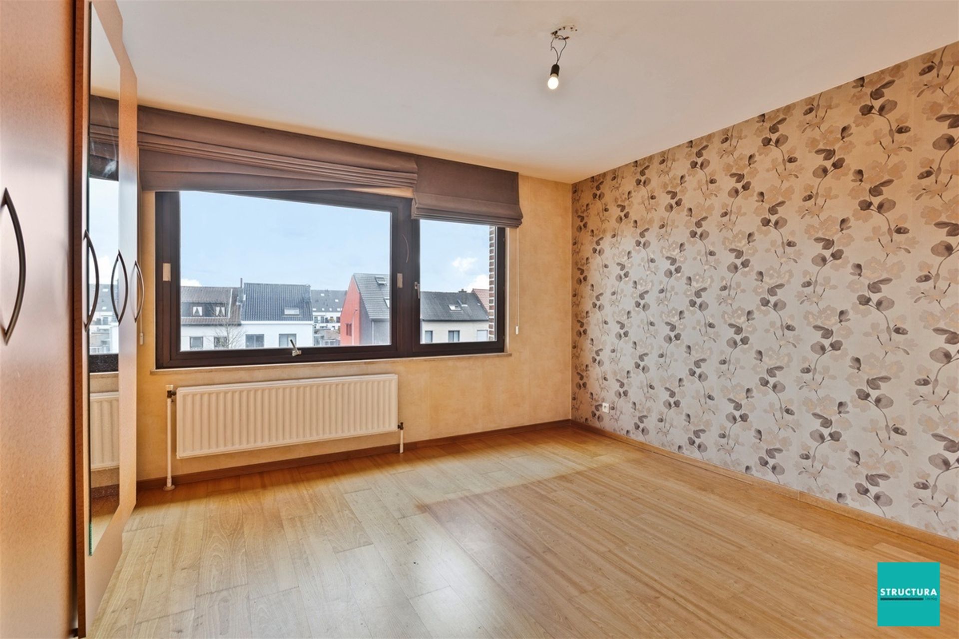 Ruime bel-etage woning met dokterspraktijk foto 11