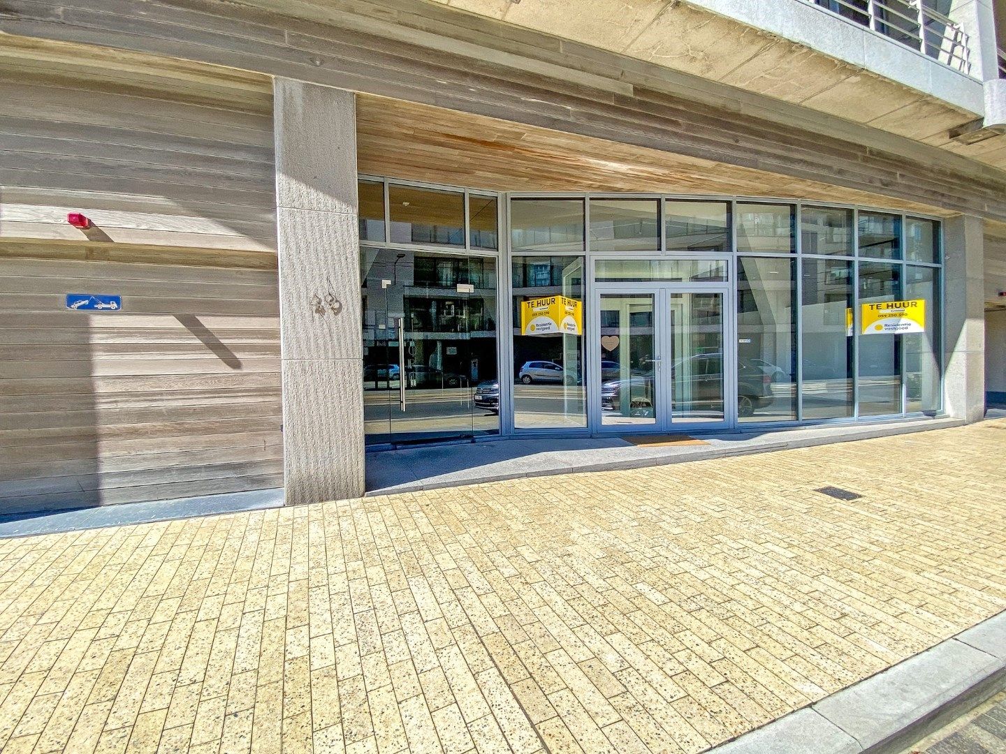 Kantoorruimte / winkelruimte te huur in centrum van Oostduinkerke-Bad.  foto 10