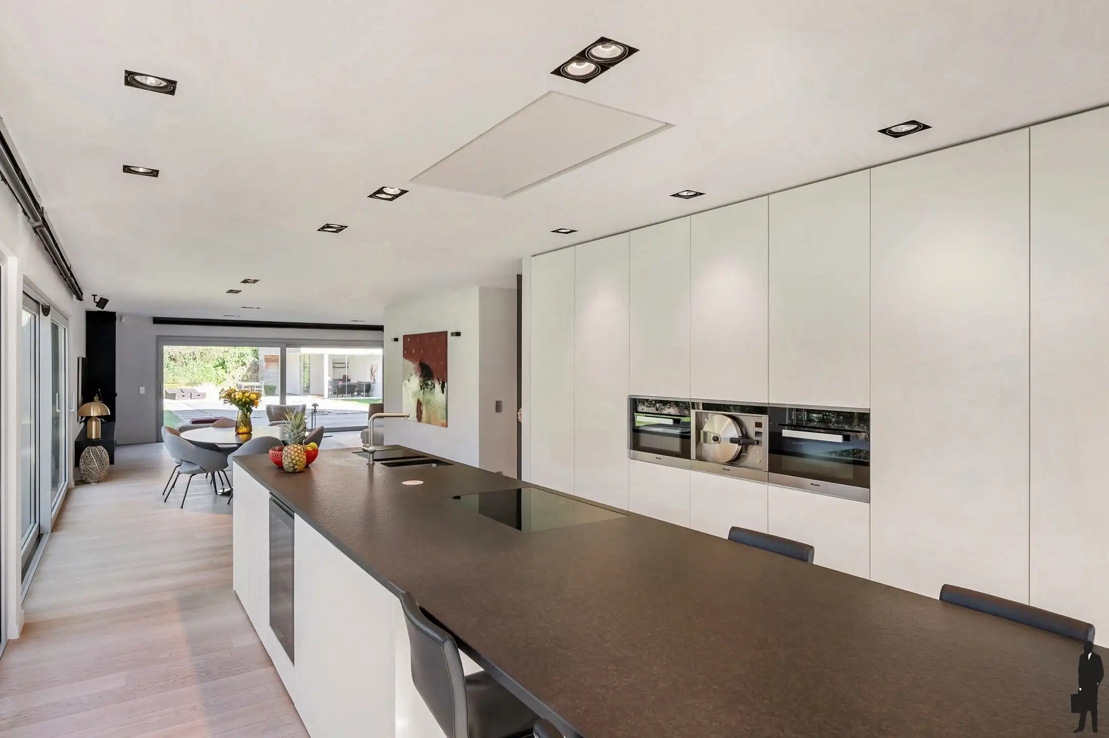 Moderne, vrijstaande villa op ca.1.380 m² met zwembad op toplocatie te Vriesdonk! foto 10