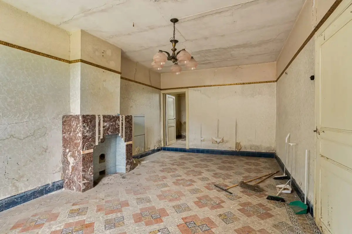 Te renoveren hoeve met schuren op ca. 1,3ha! foto 7