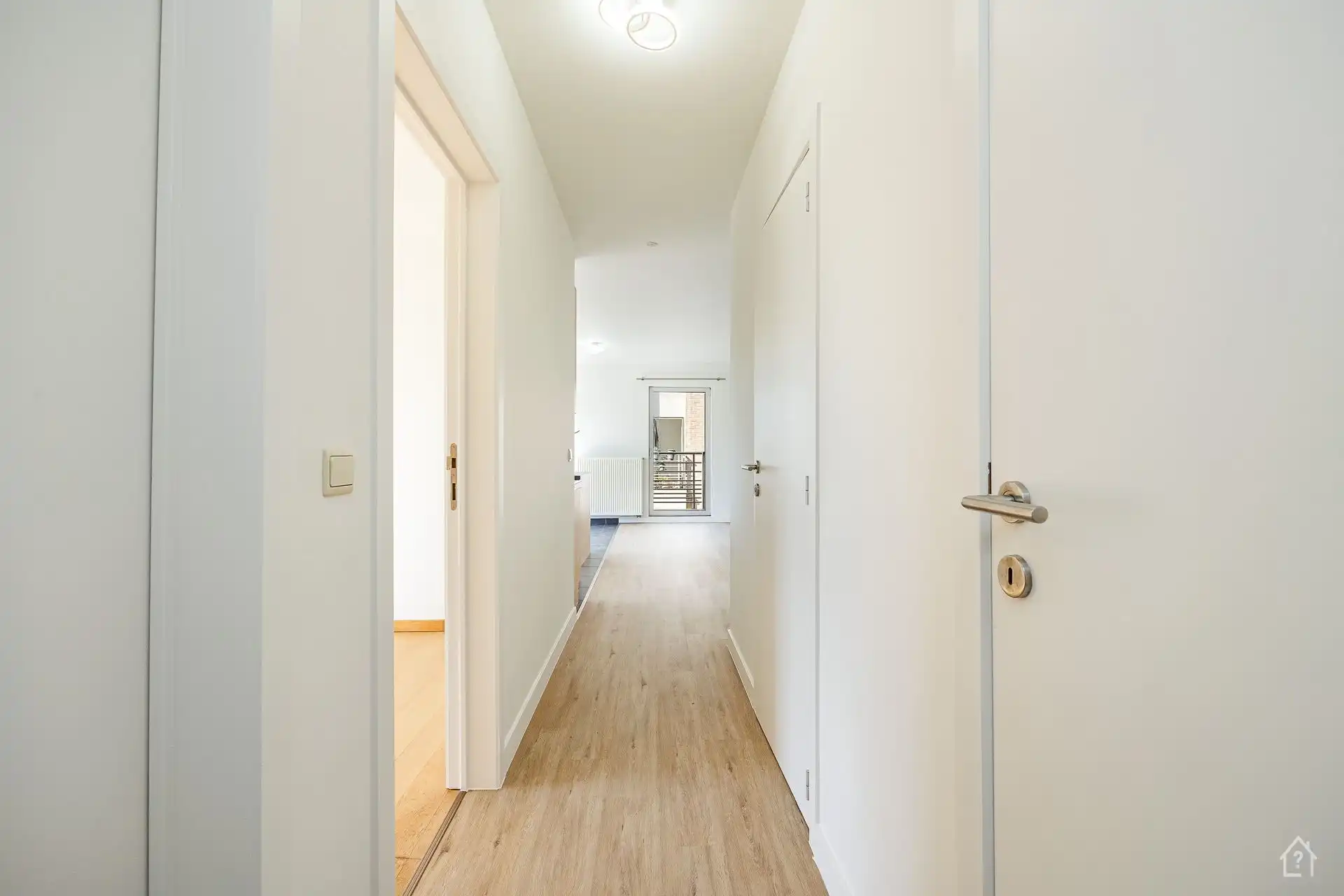 Zonnig 2 Slaapkamer Hoek-Appartement met Carport en staanpl. foto 7