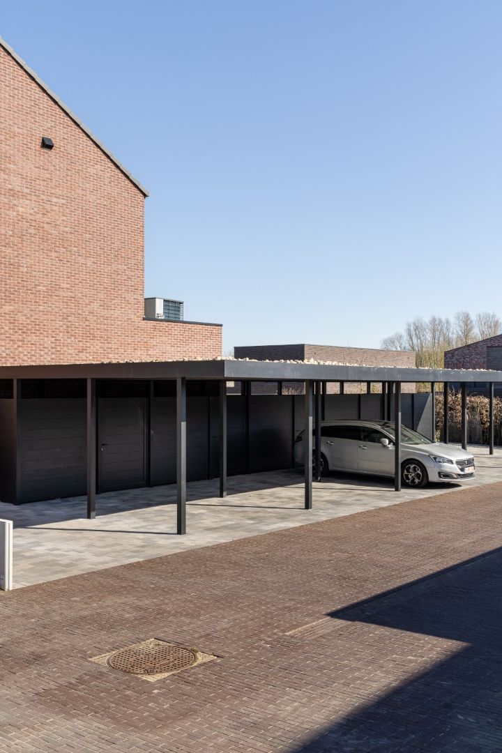 Energiezuinige stadswoning met 3 slpk's, carport en zuid gerichte tuin foto 4