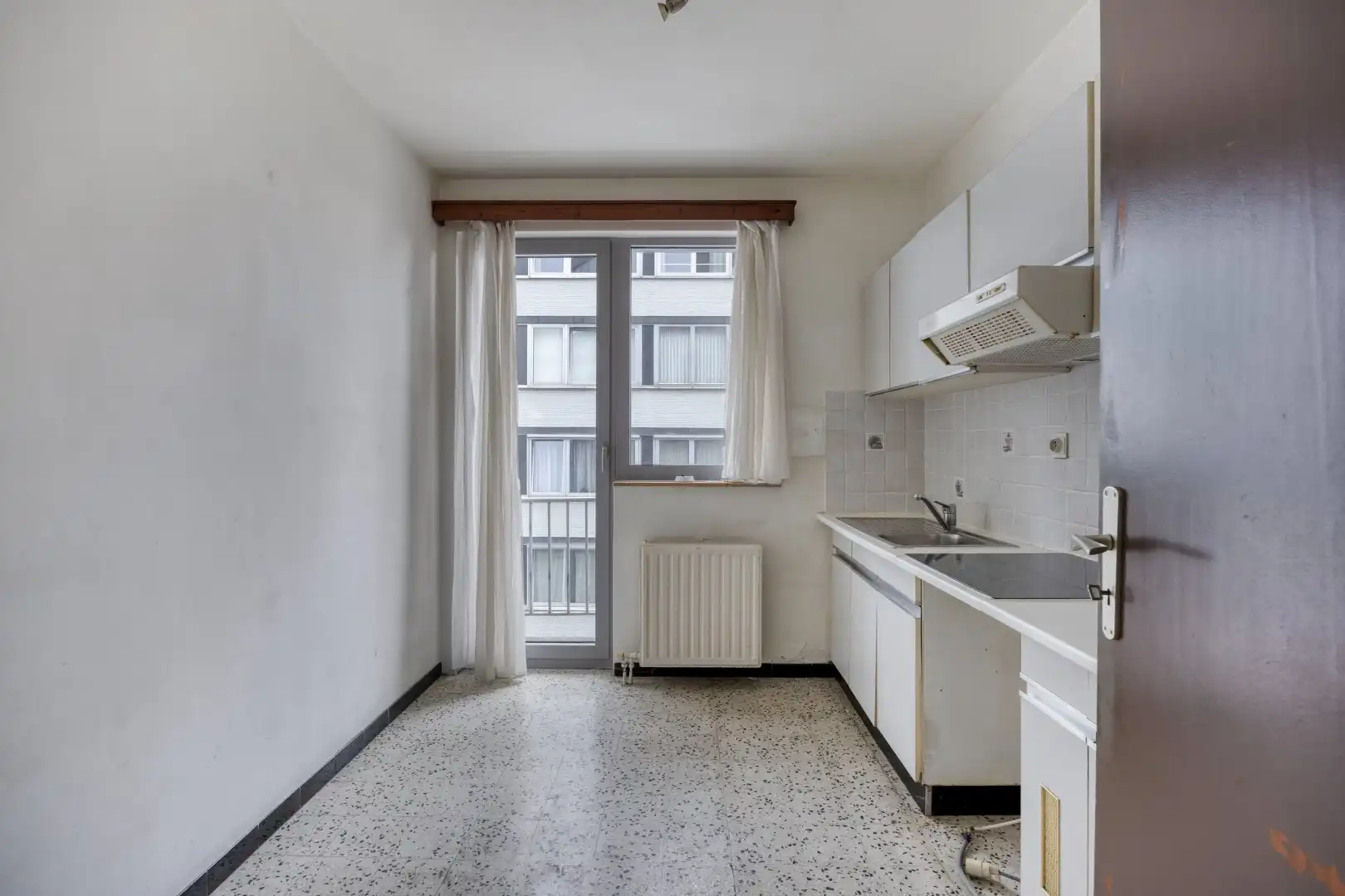 Ruim appartement met 3 slaapkamers en prachtig zicht over de stad foto 8