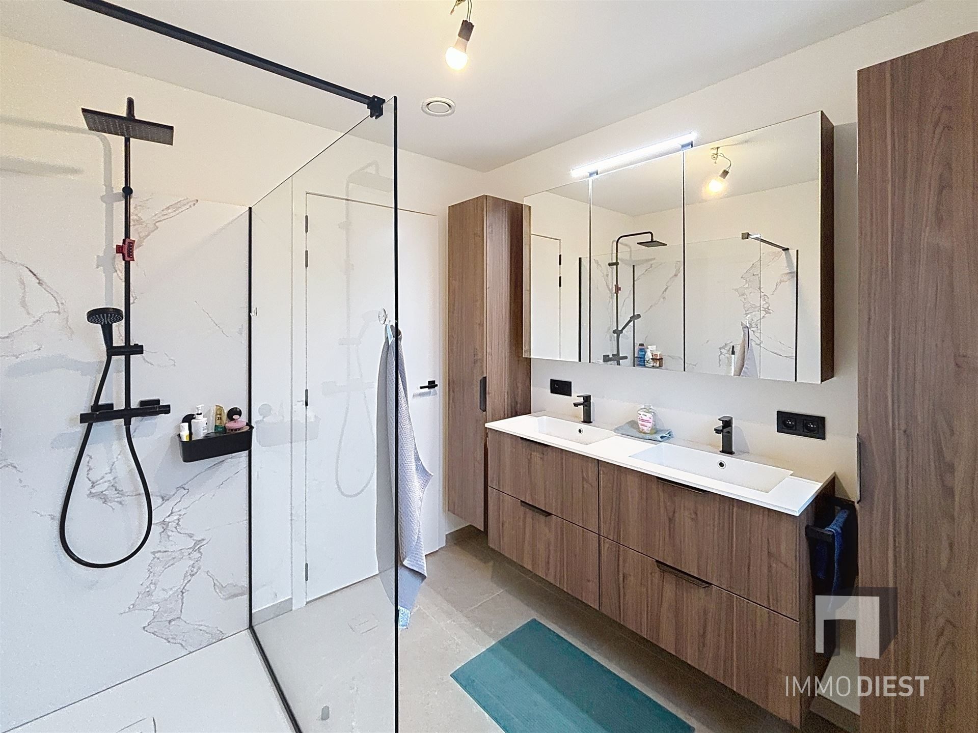 Nieuwbouw woninge met 5slaapkamers foto 19