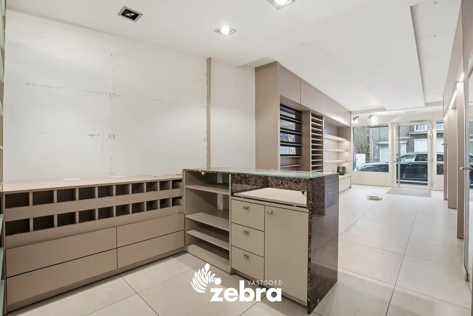 Eigentijdse stadswoning met lift, terras en topafwerking in het centrum van Roeselare! foto 35