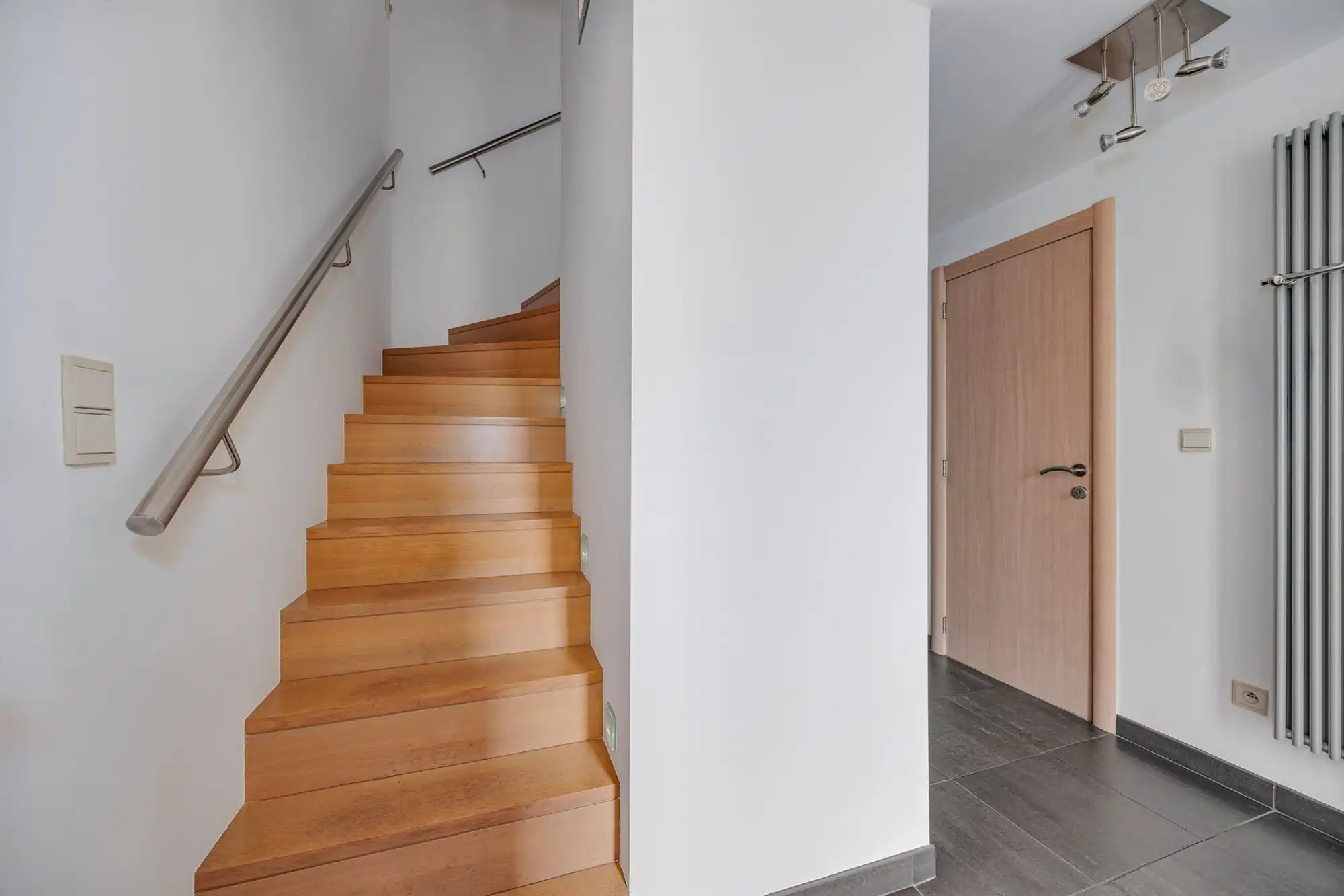 Prachtig huis met 3 slpk en een bureau te Ekeren foto 10
