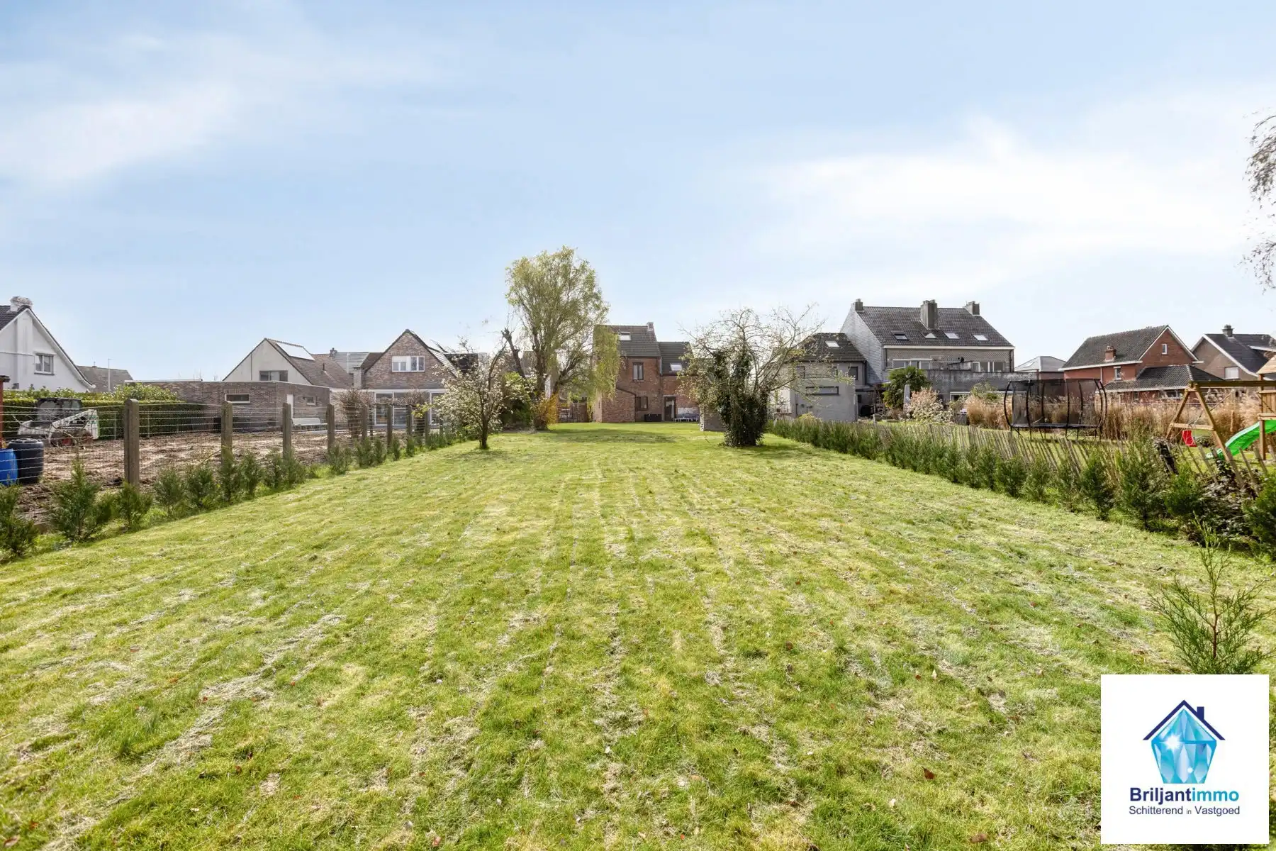 Ruime open bebouwing met tal van troeven in Elewijt centrum foto 37