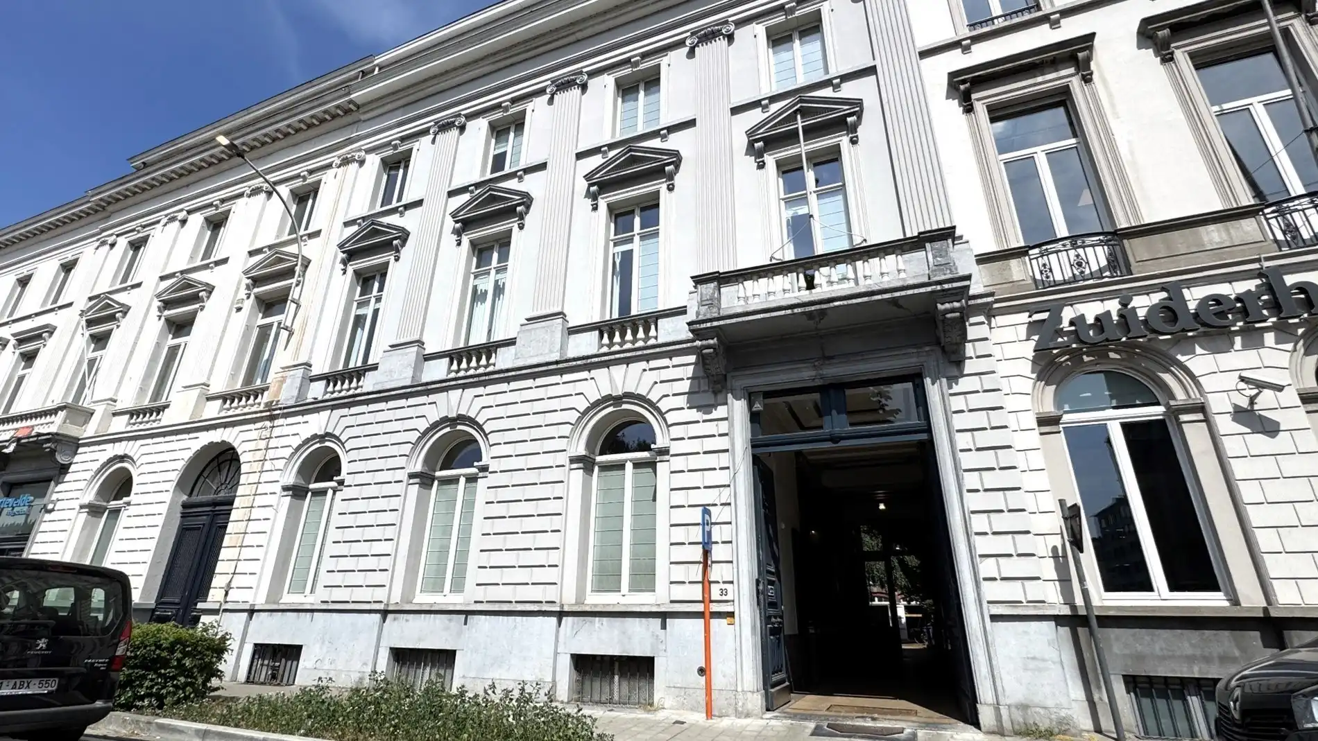 Kantoren te huur in riante herenwoning in centrum Gent foto 24