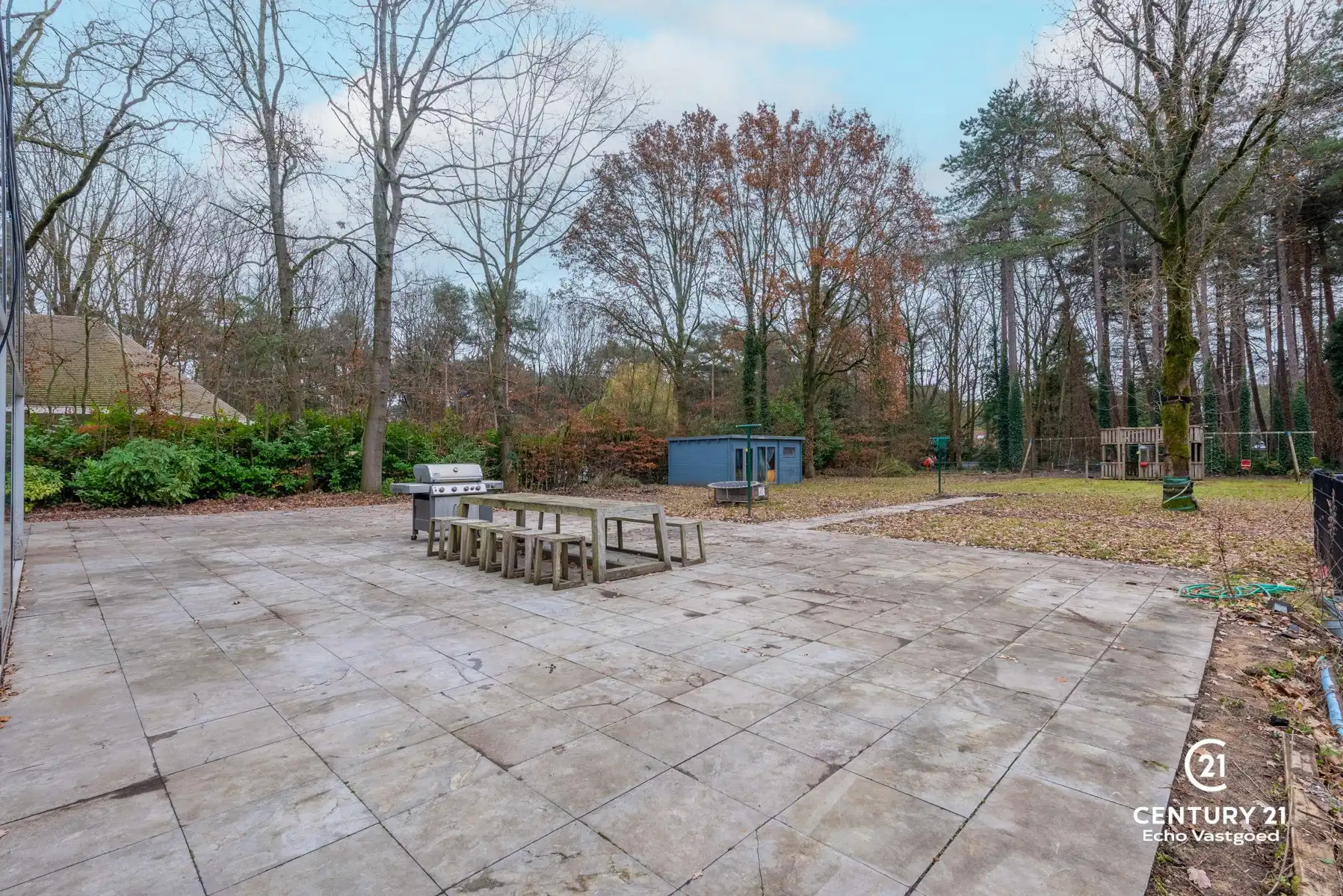 Unieke te renoveren villa in villawijk “De Lint” foto 6